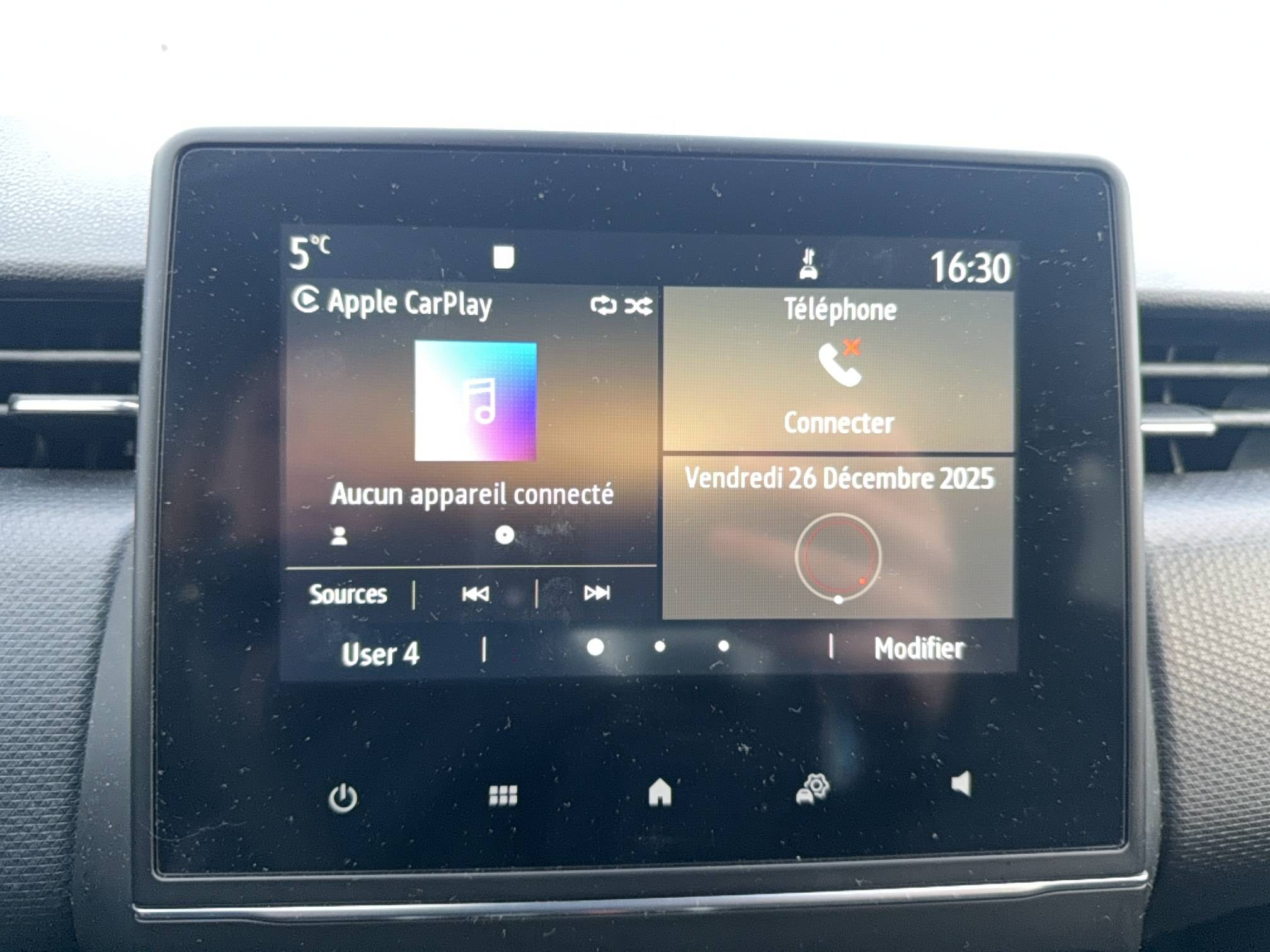 Vente en ligne Renault Clio 5 Clio Blue dCi 85 au prix de 12 490 €