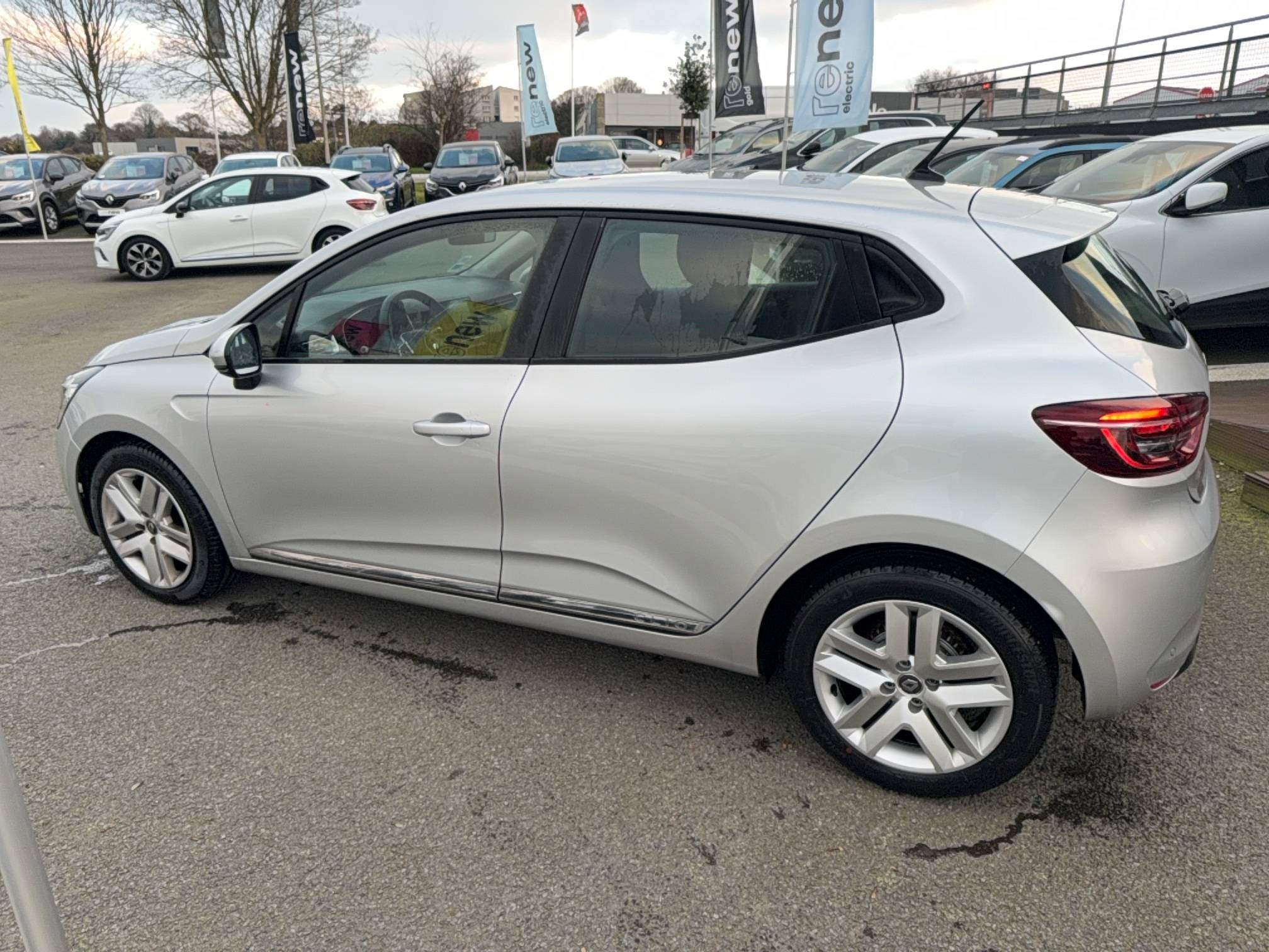 Vente en ligne Renault Clio 5 Clio Blue dCi 85 au prix de 12 490 €