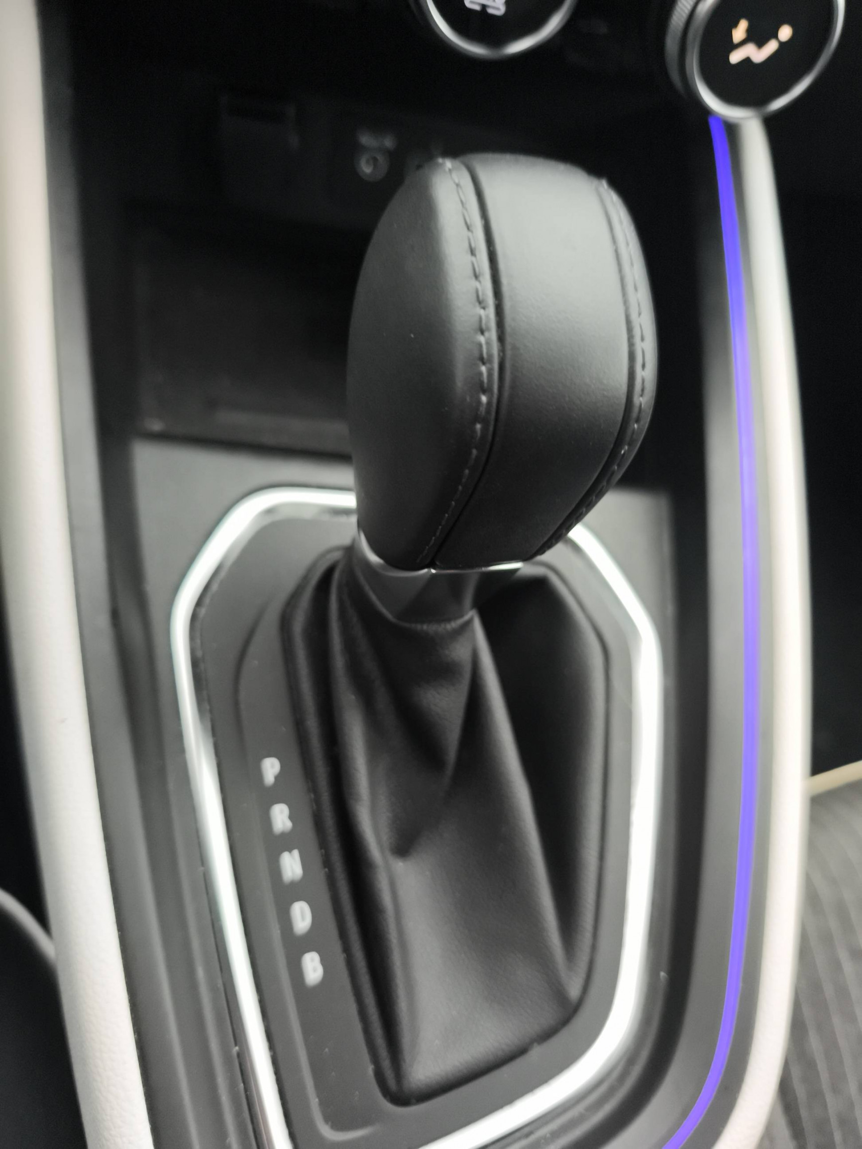 Vente en ligne Renault Clio 5 Clio E-Tech hybride 145 au prix de 15 890 €