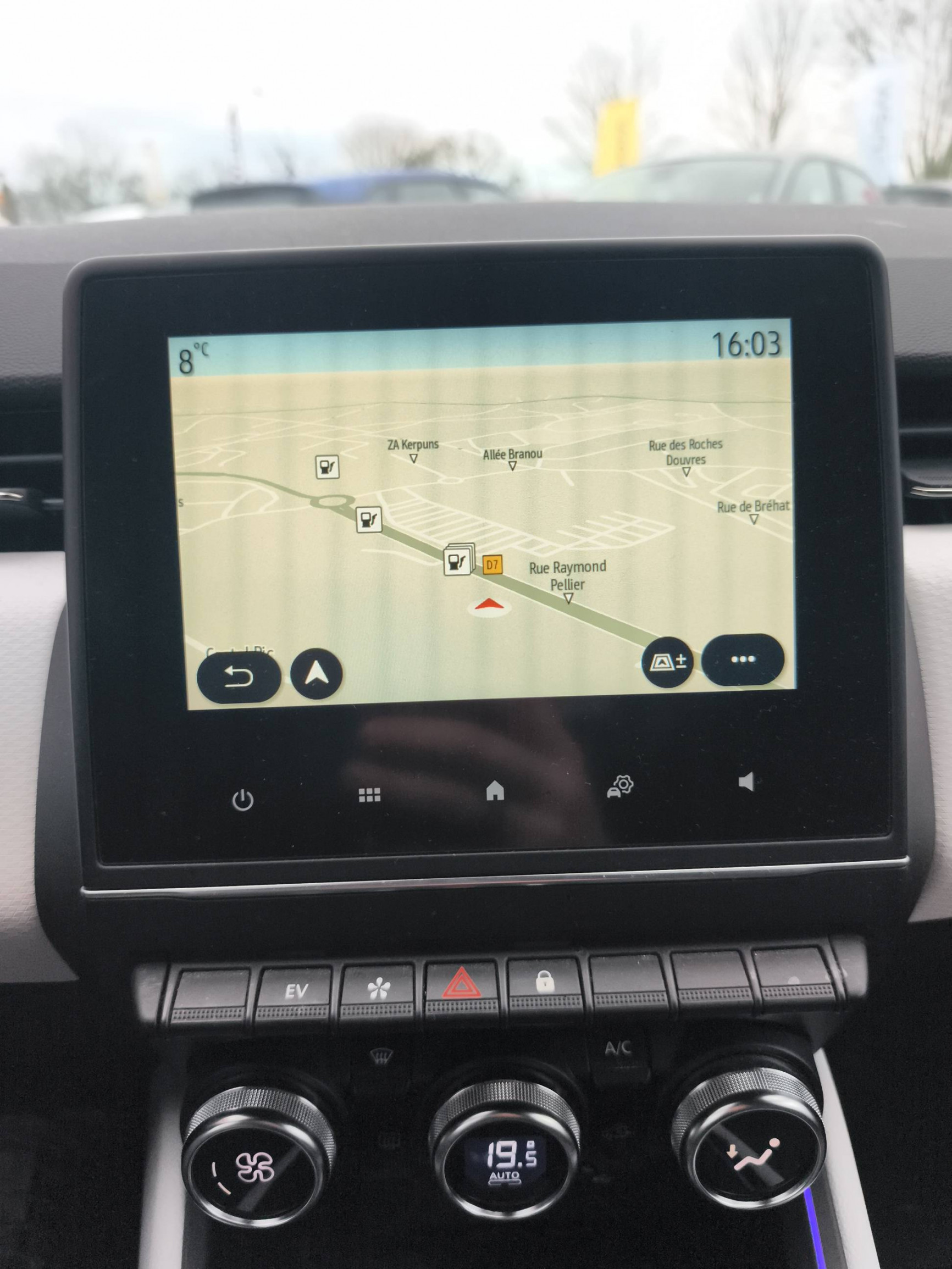 Vente en ligne Renault Clio 5 Clio E-Tech hybride 145 au prix de 15 890 €