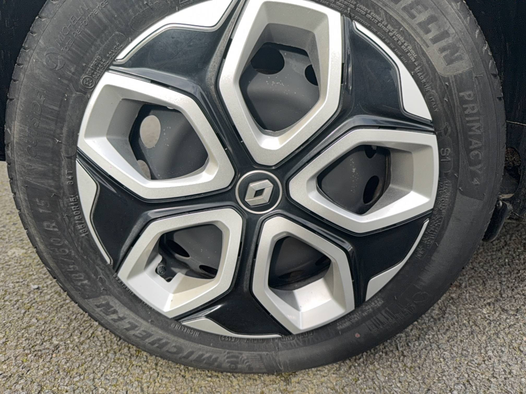 Vente en ligne Renault Twingo Electrique Twingo III E-Tech au prix de 10 990 €