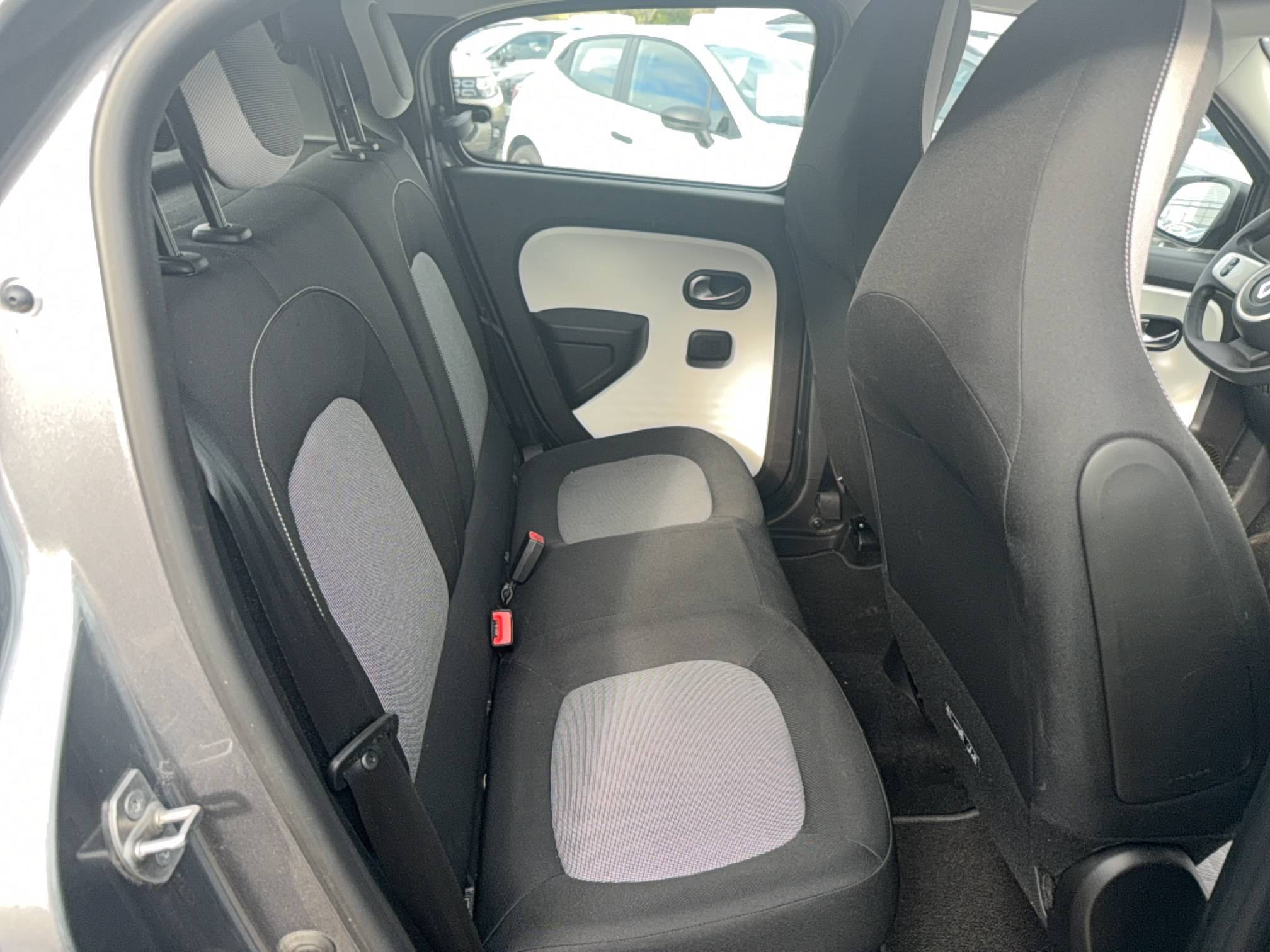 Vente en ligne Renault Twingo Electrique Twingo III E-Tech au prix de 10 990 €