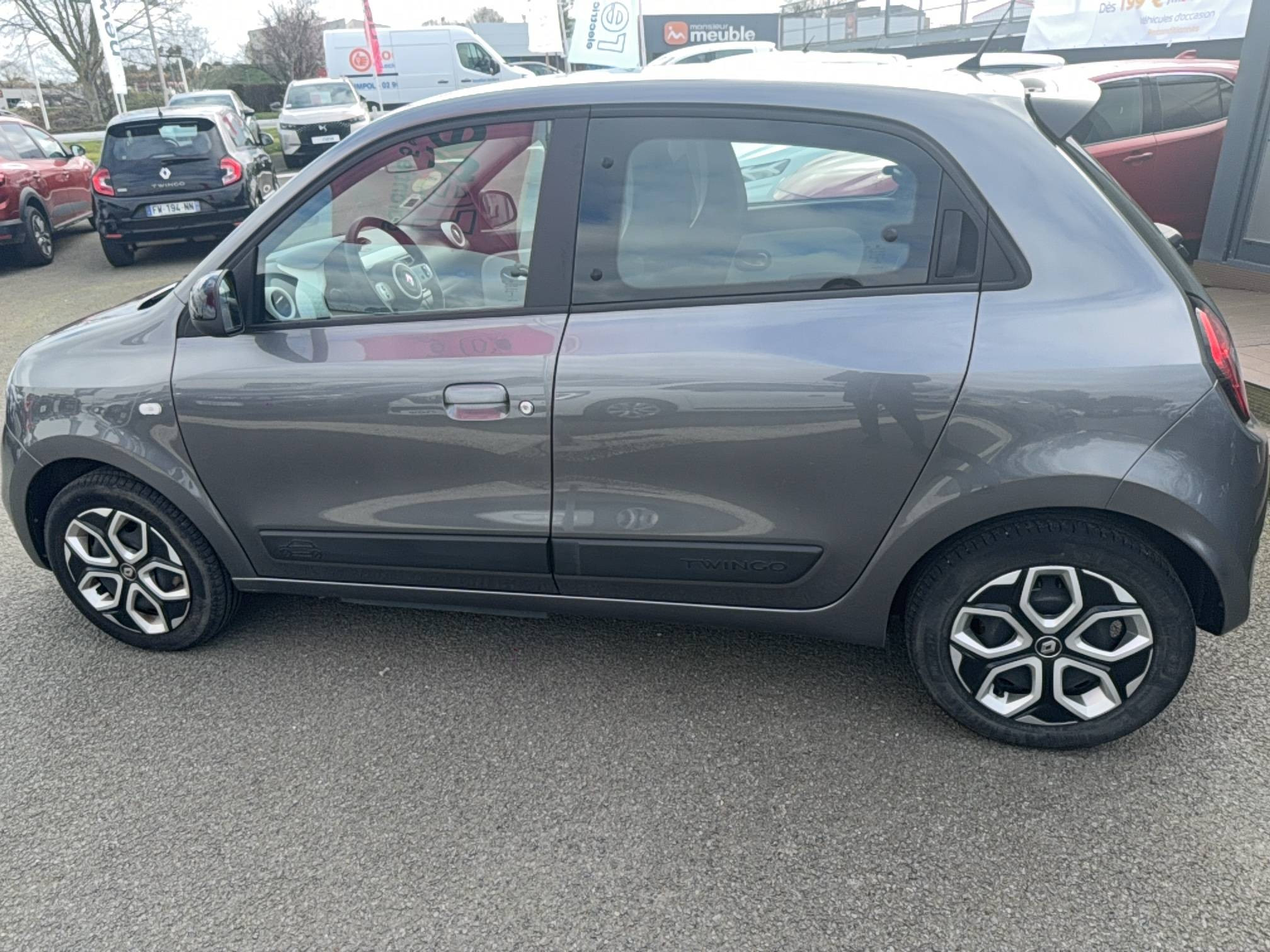 Vente en ligne Renault Twingo Electrique Twingo III E-Tech au prix de 10 990 €