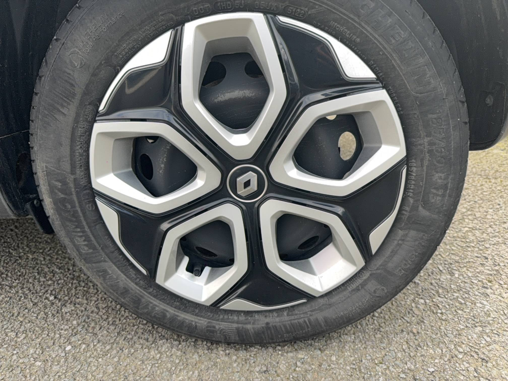 Vente en ligne Renault Twingo Electrique Twingo III E-Tech au prix de 10 990 €