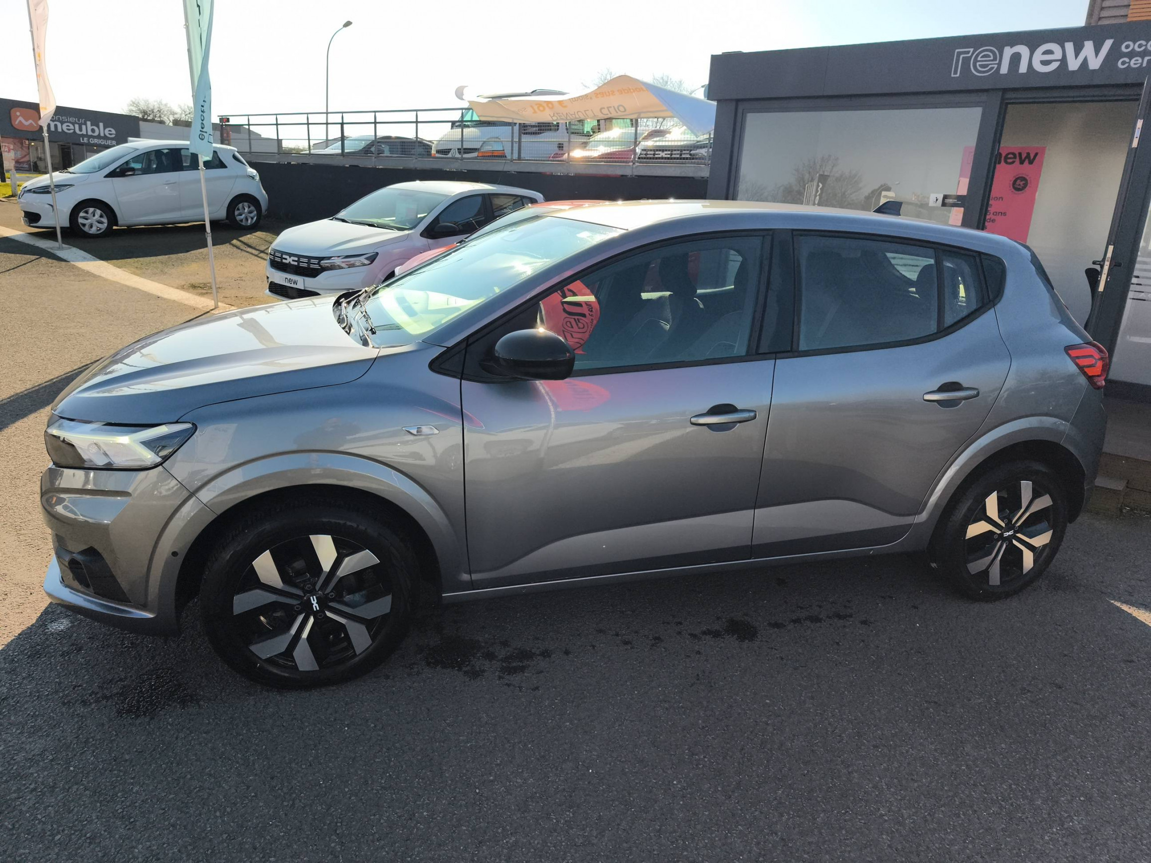 Vente en ligne Dacia Sandero  ECO-G 100 GSR2 au prix de 15 990 €