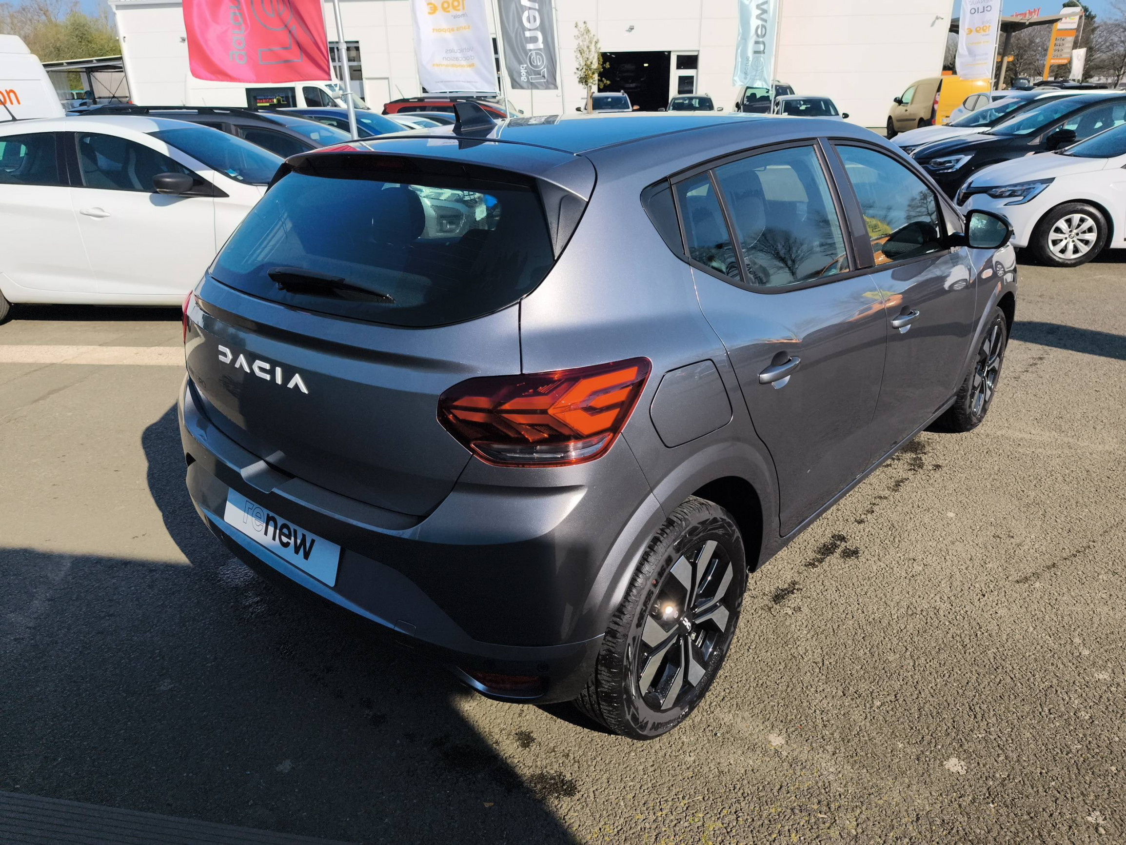 Vente en ligne Dacia Sandero  ECO-G 100 GSR2 au prix de 15 990 €