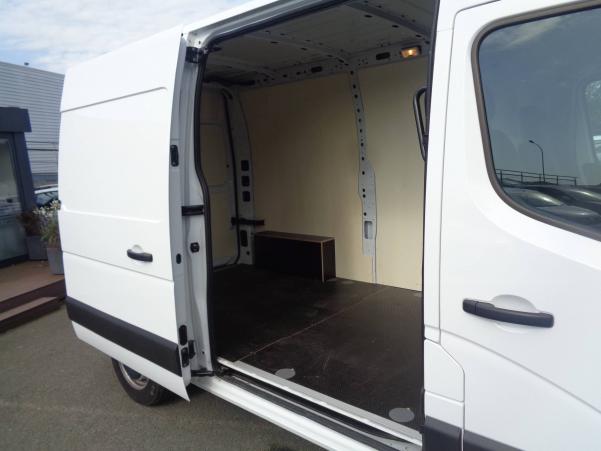 Vente en ligne Renault Master 3 Fourgon MASTER FGN TRAC F3500 L2H2 BLUE DCI 135 au prix de 38 490 €