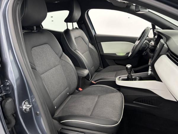 Vente en ligne Renault Captur  E-Tech Plug-in 160 au prix de 18 000 €