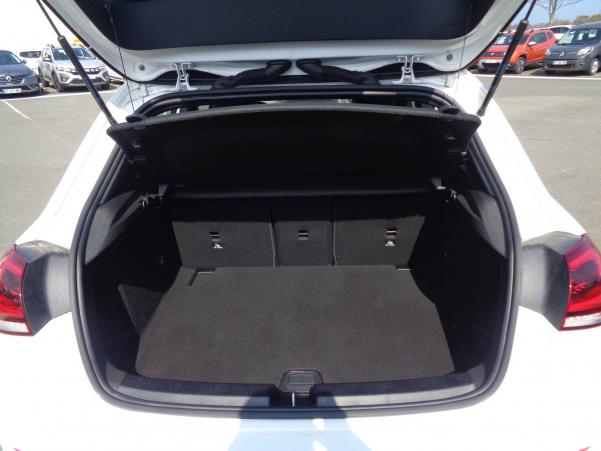 Vente en ligne Mercedes Classe A  180 7G-DCT au prix de 25 890 €