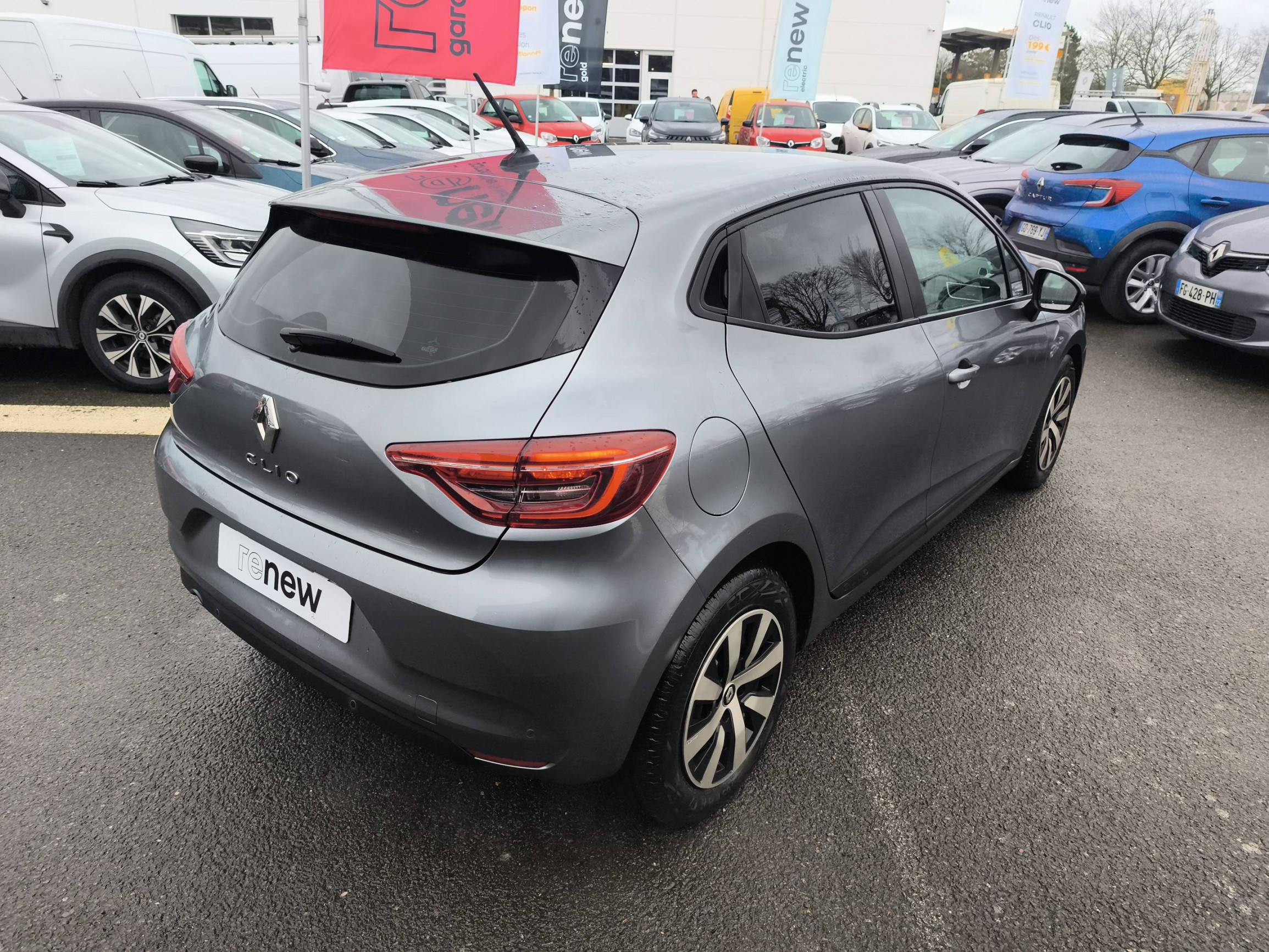 Vente en ligne Renault Clio 5 Clio TCe 90 au prix de 14 490 €