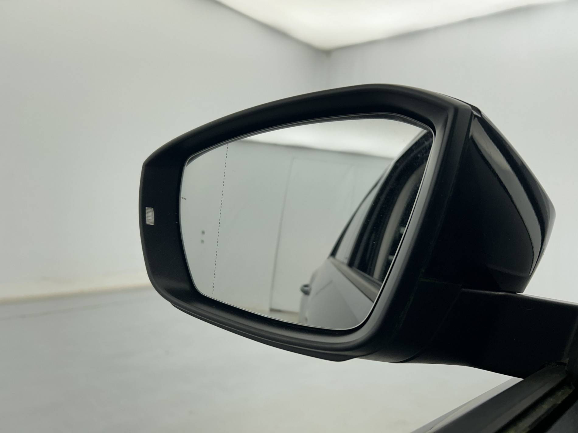 Vente en ligne Volkswagen T-Roc  1.0 TSI 110 Start/Stop BVM6 au prix de 18 190 €