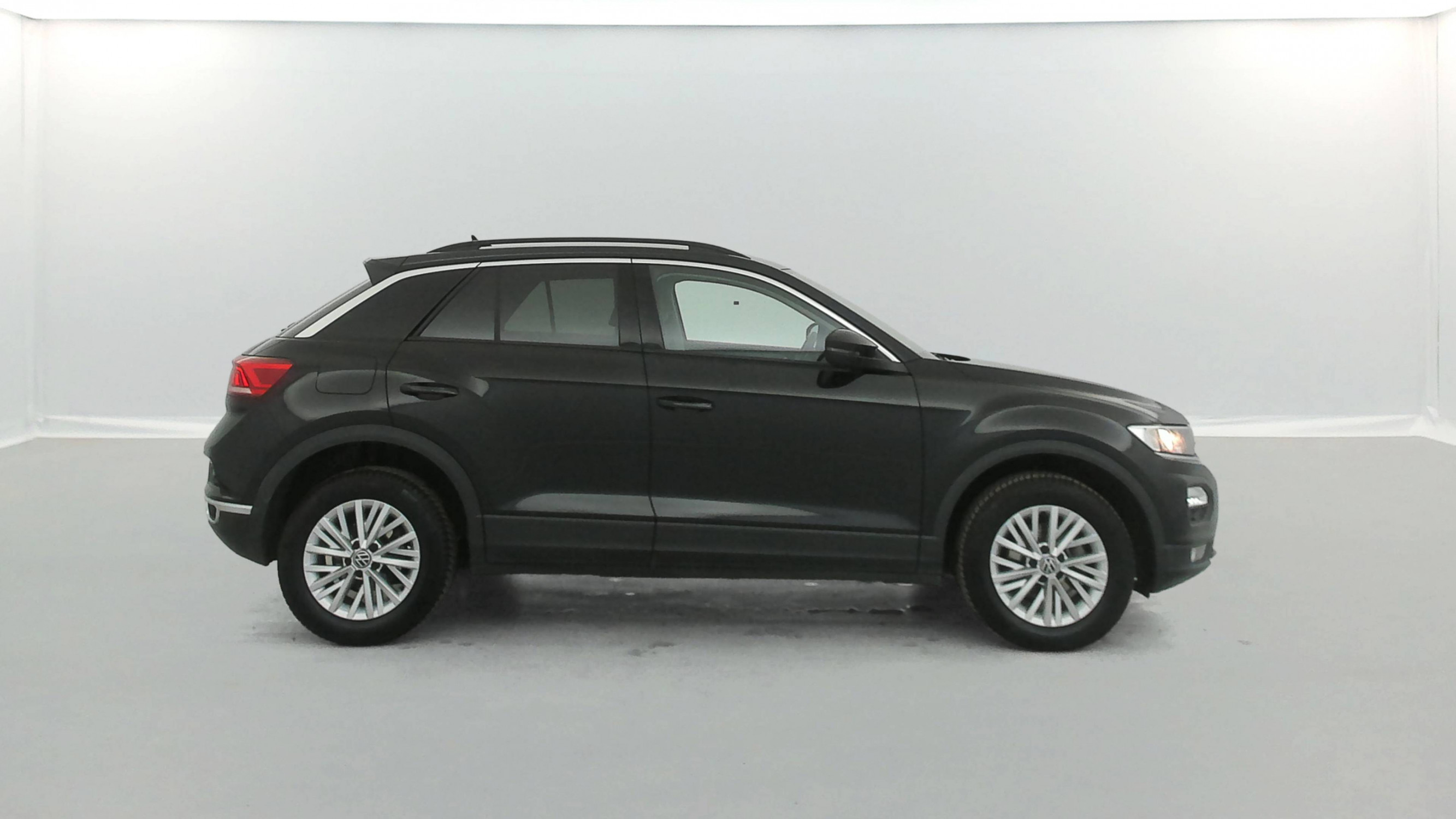 Vente en ligne Volkswagen T-Roc  1.0 TSI 110 Start/Stop BVM6 au prix de 18 190 €