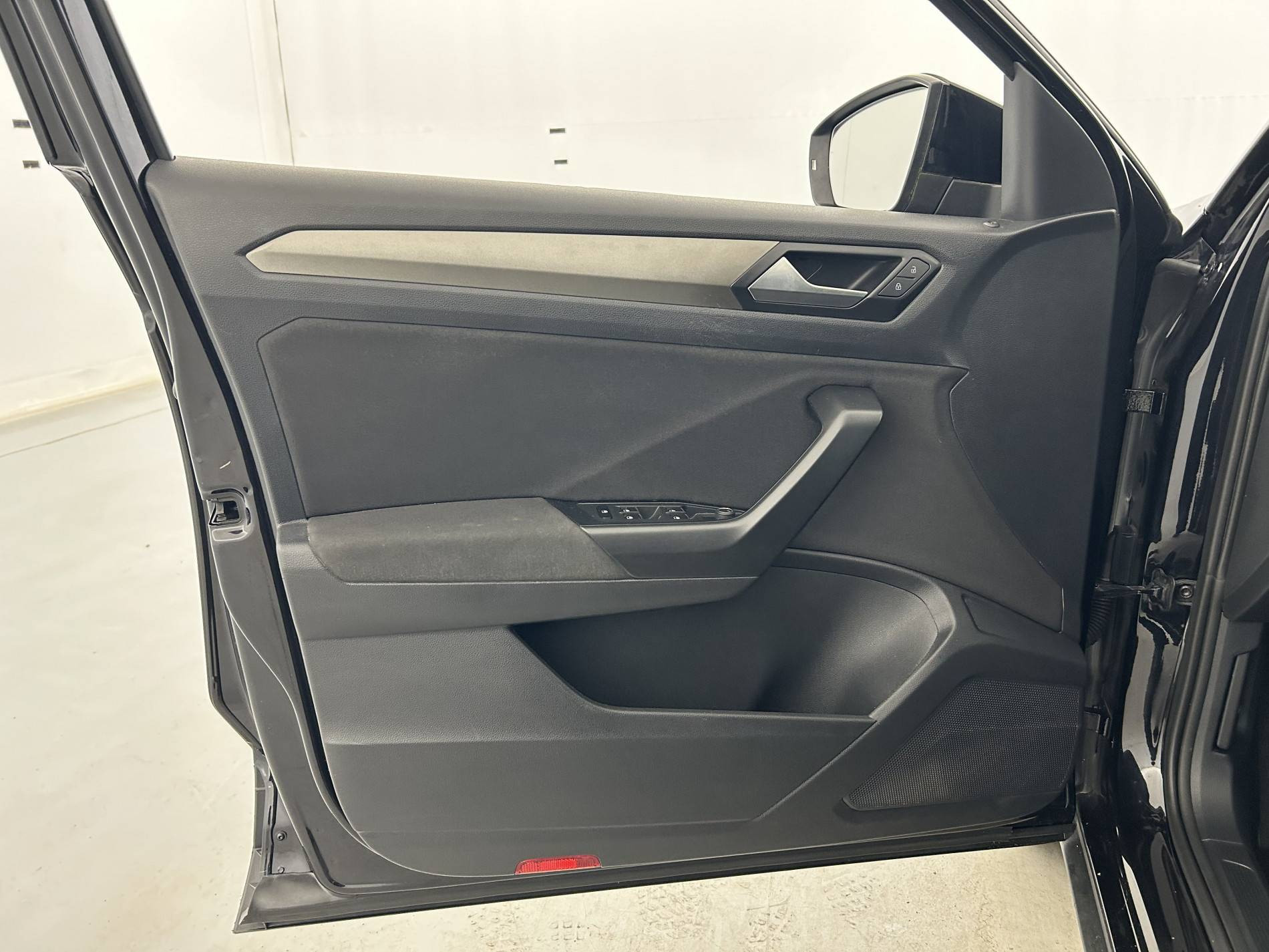 Vente en ligne Volkswagen T-Roc  1.0 TSI 110 Start/Stop BVM6 au prix de 18 190 €