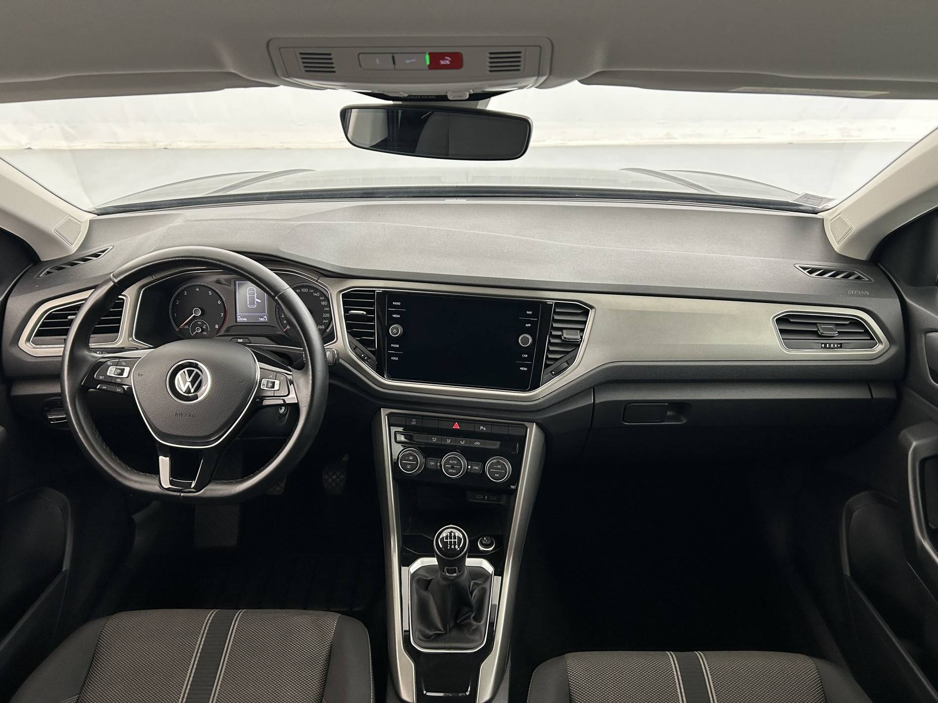 Vente en ligne Volkswagen T-Roc  1.0 TSI 110 Start/Stop BVM6 au prix de 18 190 €