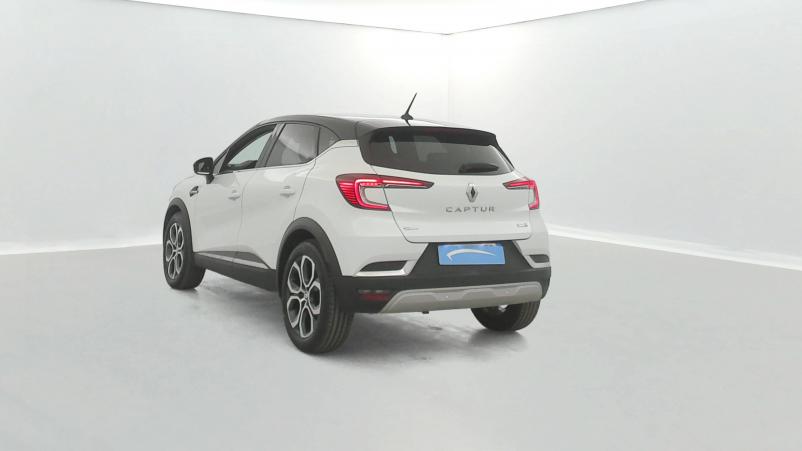Vente en ligne Renault Captur  E-Tech 145 - 21 au prix de 19 990 €