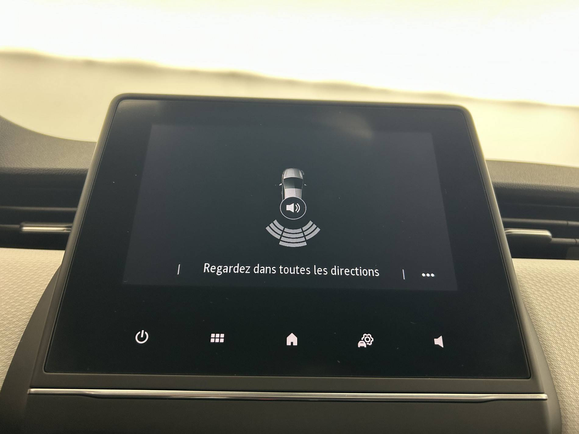 Vente en ligne Renault Clio 5 Clio TCe 90 - 21N au prix de 15 490 €