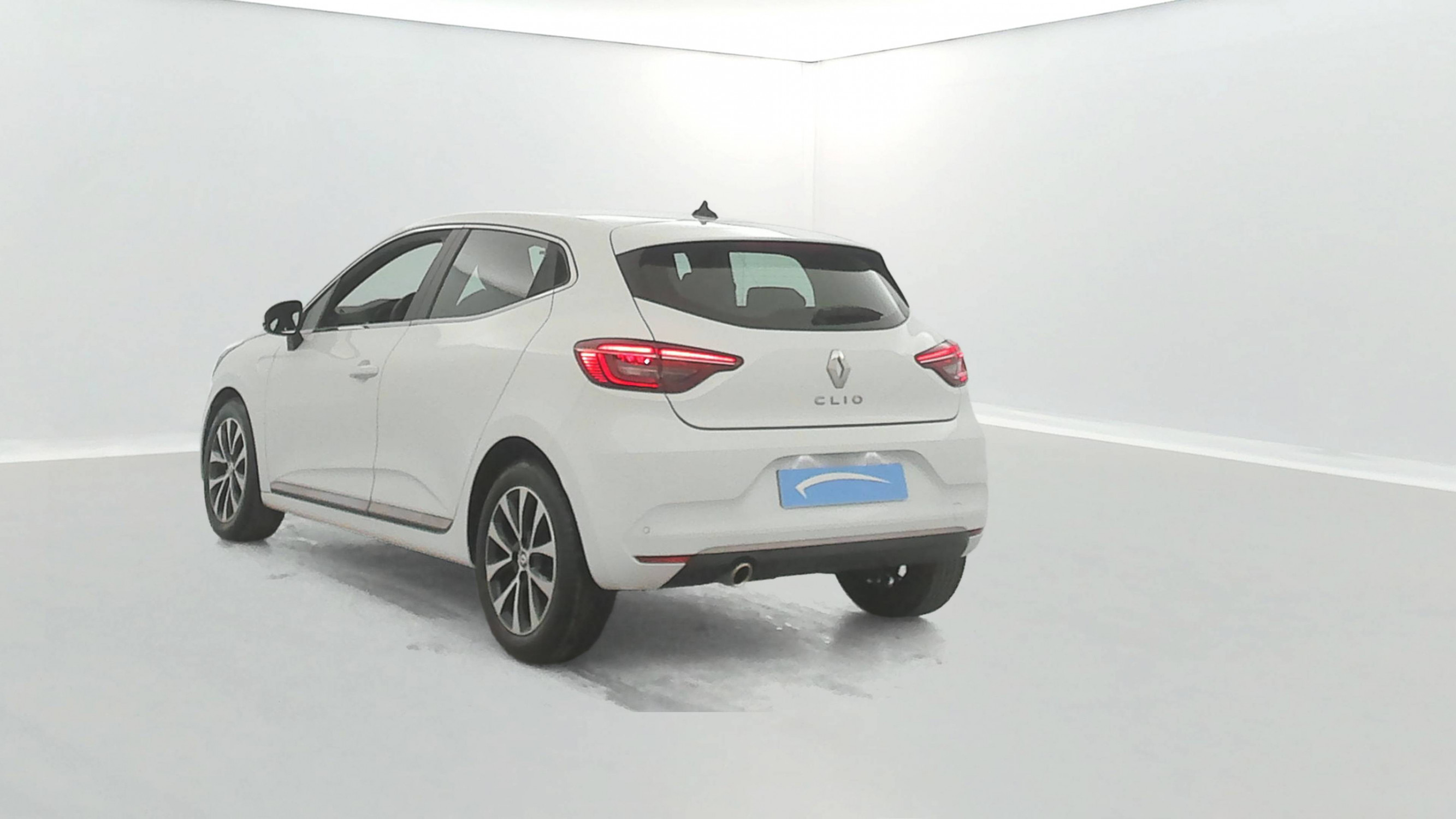 Vente en ligne Renault Clio 5 Clio TCe 90 - 21N au prix de 15 490 €