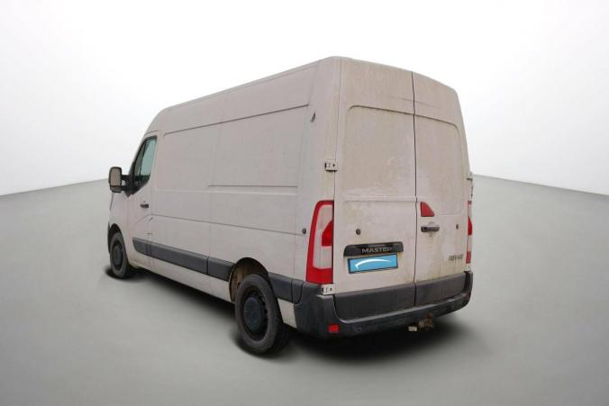 Vente en ligne Renault Master 3 Fourgon MASTER FGN TRAC F3300 L2H2 DCI 135 au prix de 24 990 €