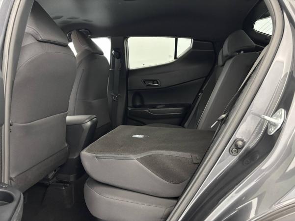 Vente en ligne Toyota C-HR C-HR Hybride 1.8L au prix de 24 500 €