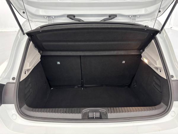 Vente en ligne Renault Clio 5 Clio TCe 100 au prix de 12 900 €