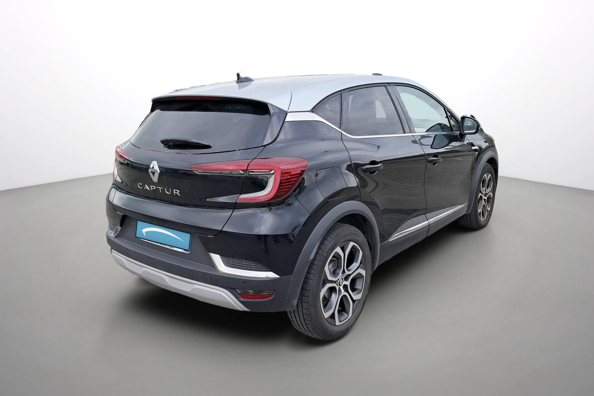 Vente en ligne Renault Captur  mild hybrid 140 au prix de 18 990 €