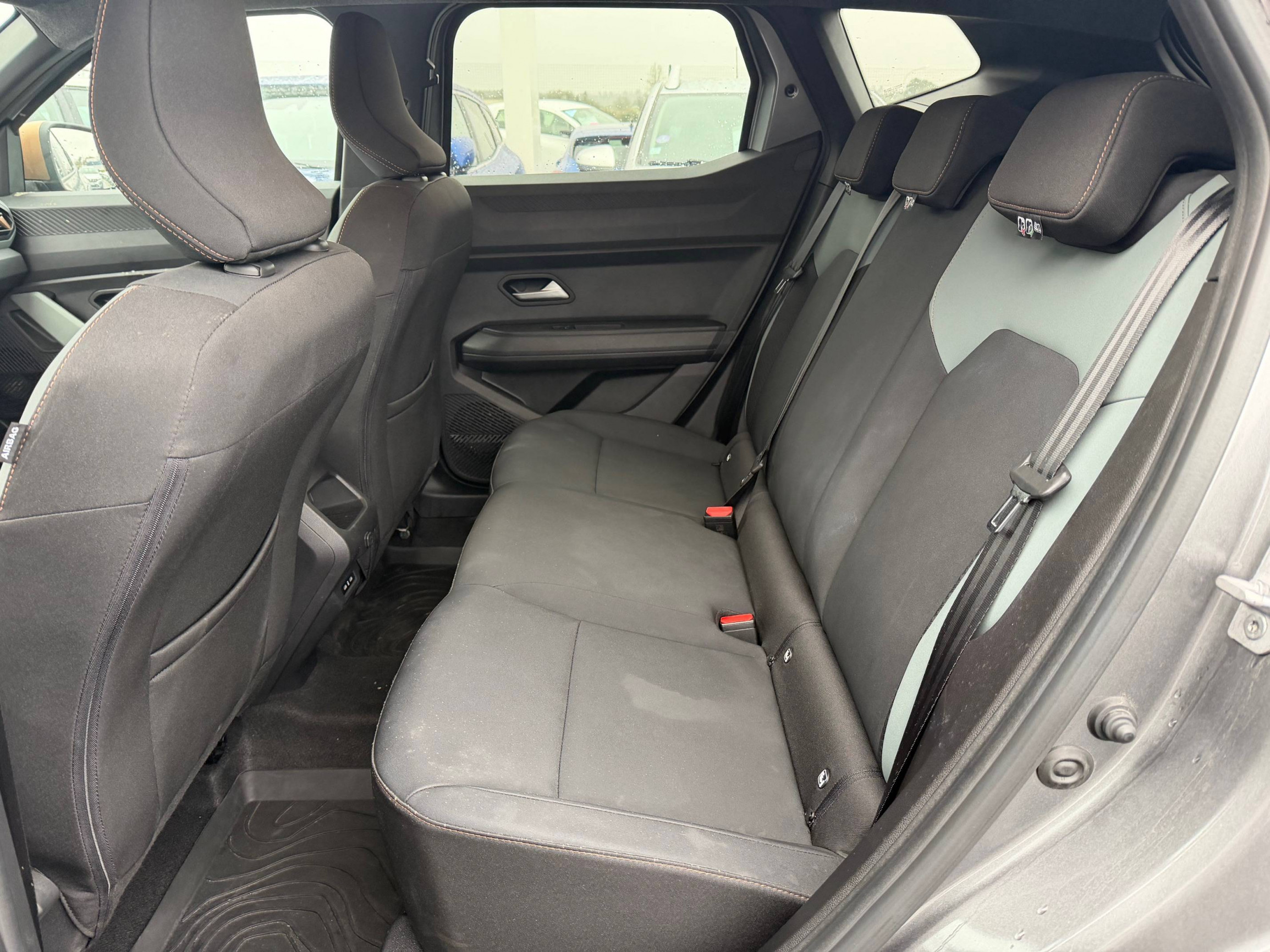 Vente en ligne Dacia Duster  Mild Hybrid 130 au prix de 25 390 €