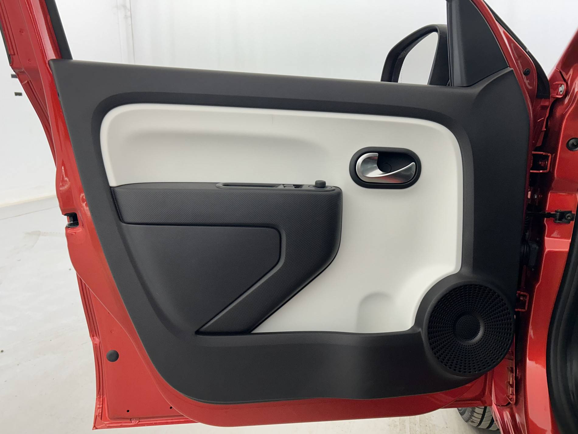 Vente en ligne Renault Twingo Electrique Twingo III E-Tech au prix de 11 990 €