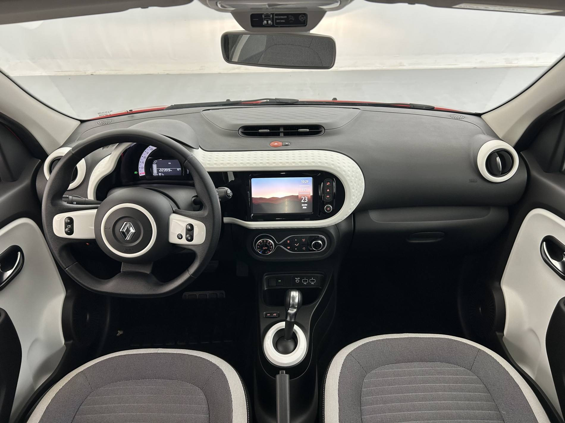 Vente en ligne Renault Twingo Electrique Twingo III E-Tech au prix de 11 990 €