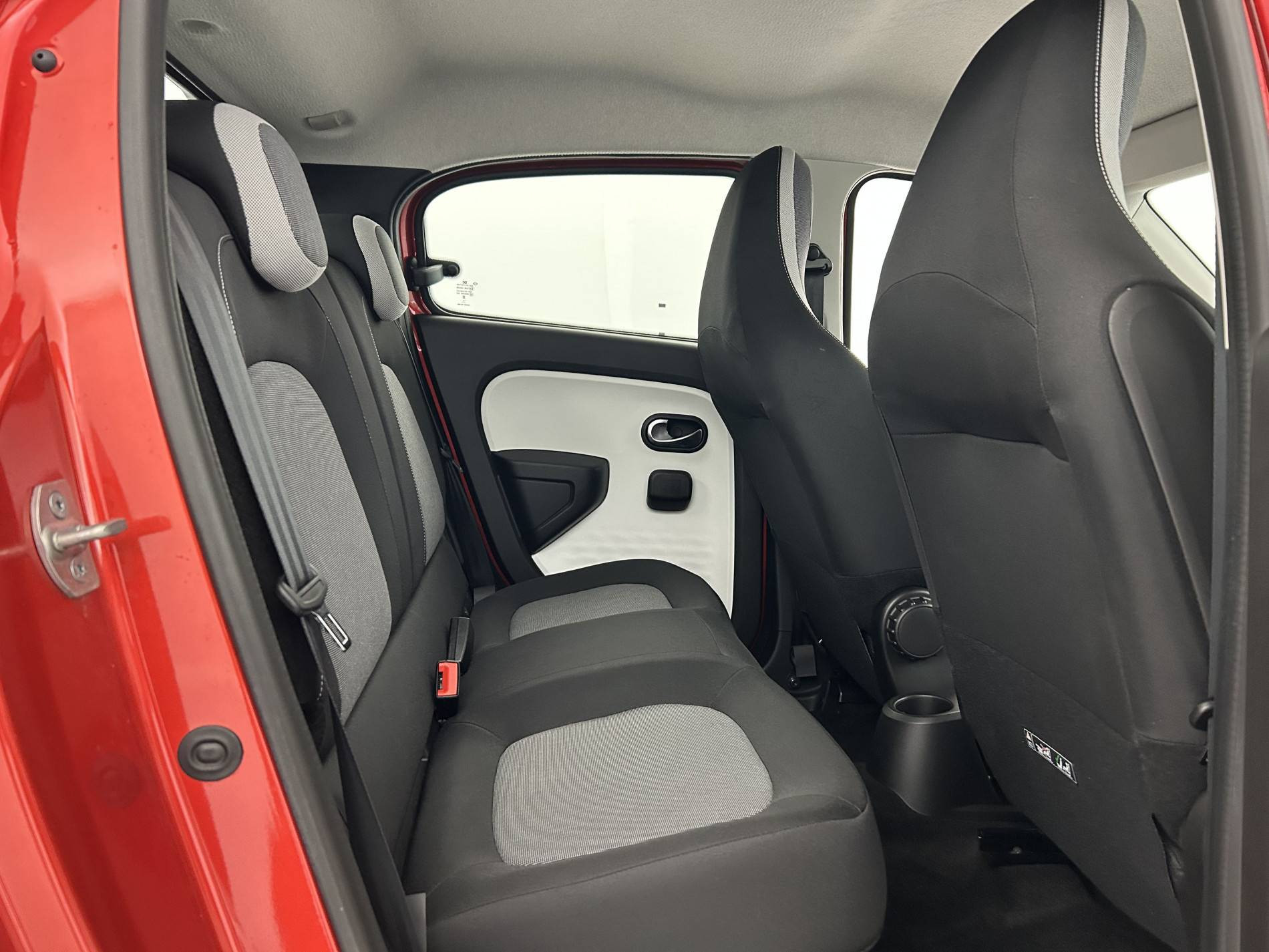 Vente en ligne Renault Twingo Electrique Twingo III E-Tech au prix de 11 990 €