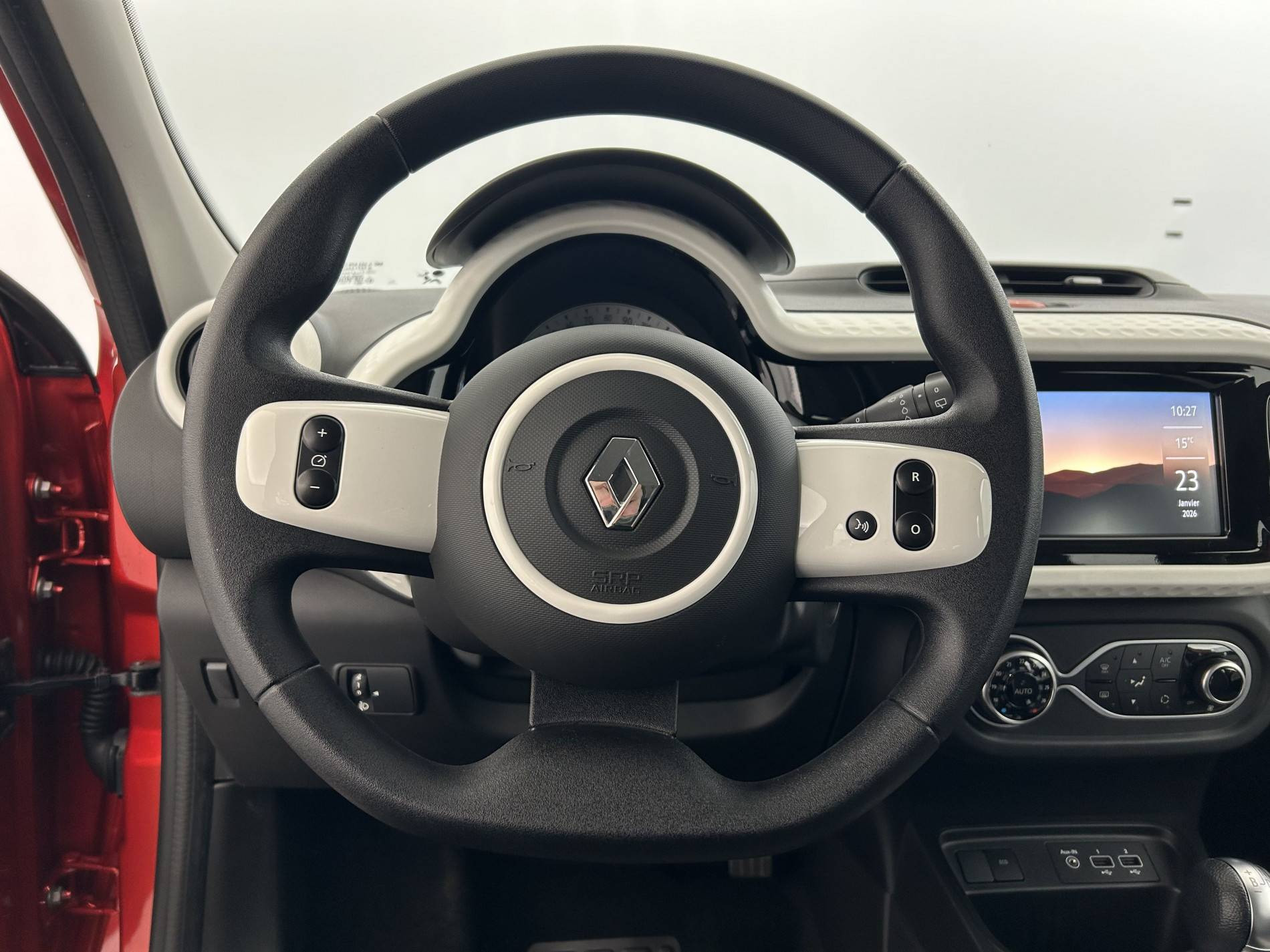 Vente en ligne Renault Twingo Electrique Twingo III E-Tech au prix de 11 990 €