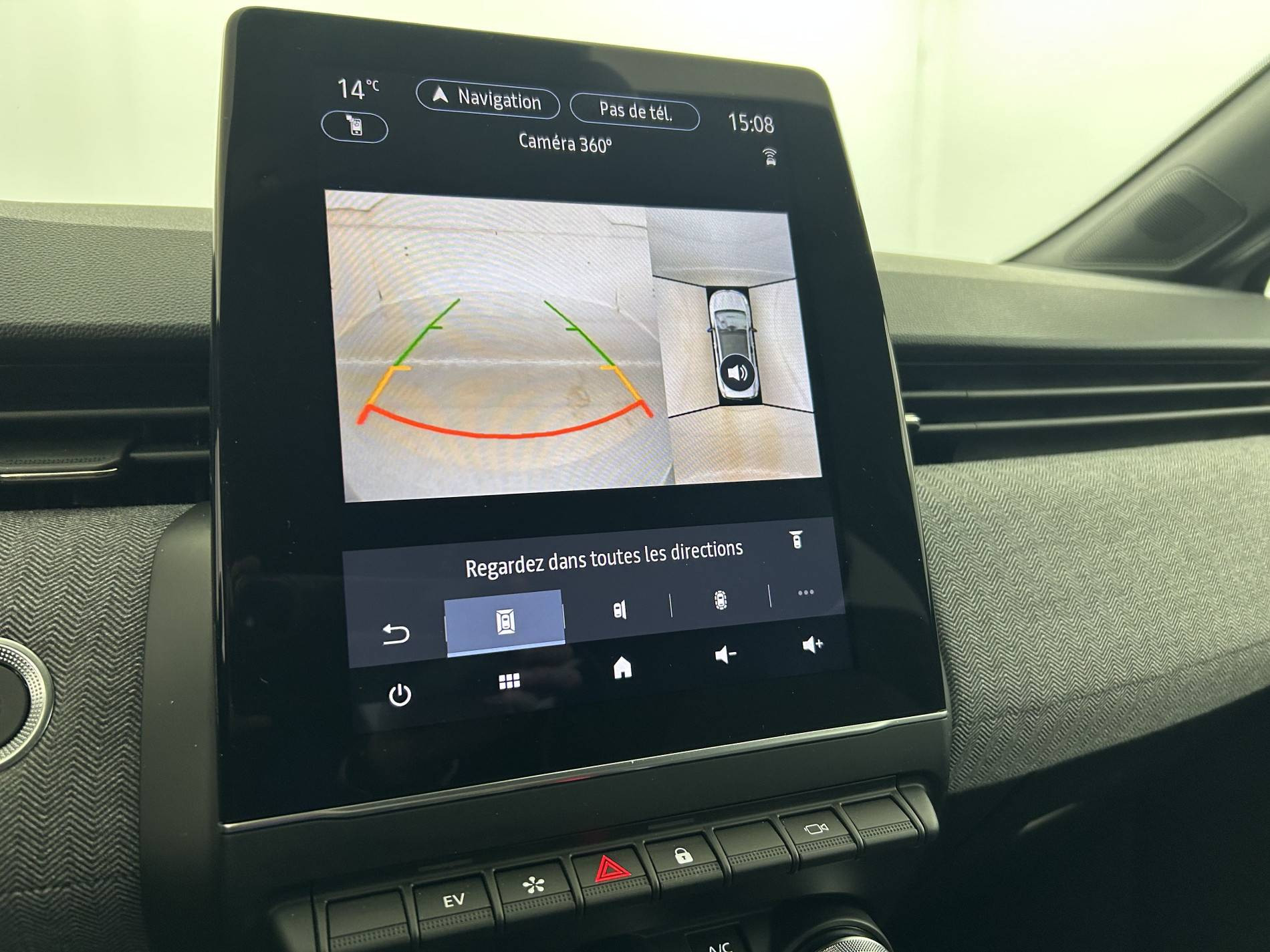 Vente en ligne Renault Clio 5 Clio E-Tech full hybrid 145 au prix de 21 990 €