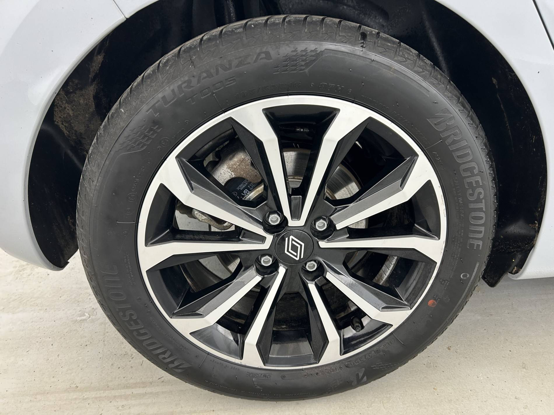 Vente en ligne Renault Clio 5 Clio E-Tech full hybrid 145 au prix de 21 990 €