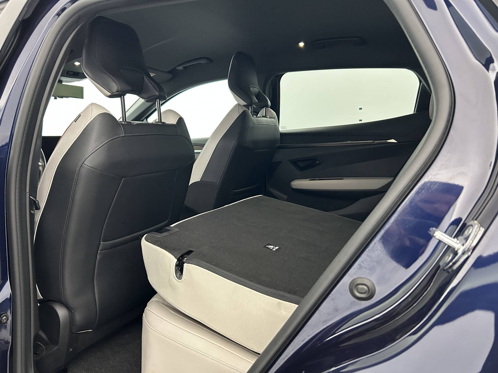 Vente en ligne Renault Megane E-Tech  EV60 220 ch super charge au prix de 24 880 €