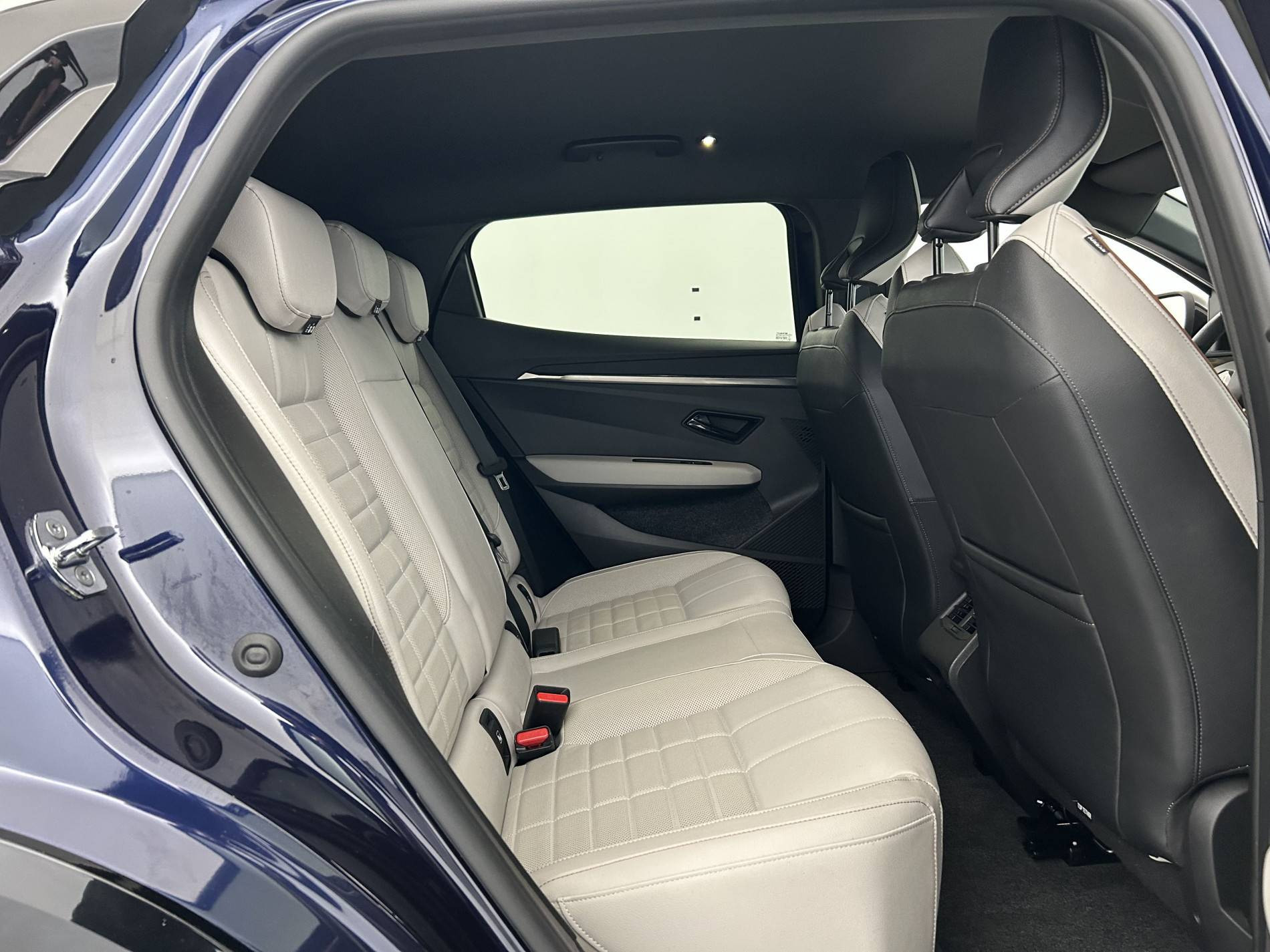 Vente en ligne Renault Megane E-Tech  EV60 220 ch super charge au prix de 24 880 €