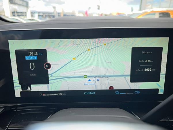 Vente en ligne Renault Austral  E-Tech hybrid 200 au prix de 38 990 €