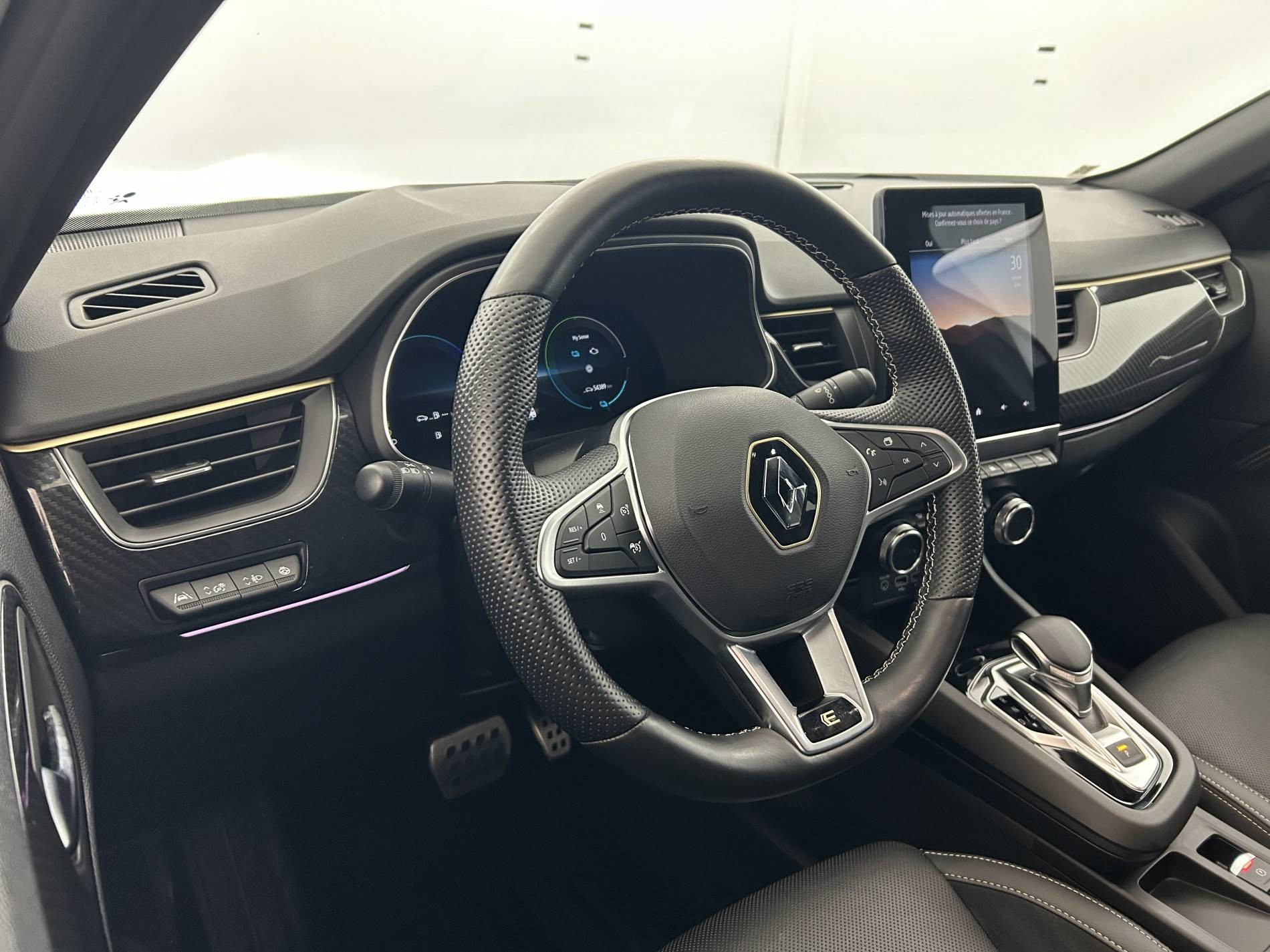 Vente en ligne Renault Arkana  E-Tech hybride 145 - 22 au prix de 22 990 €