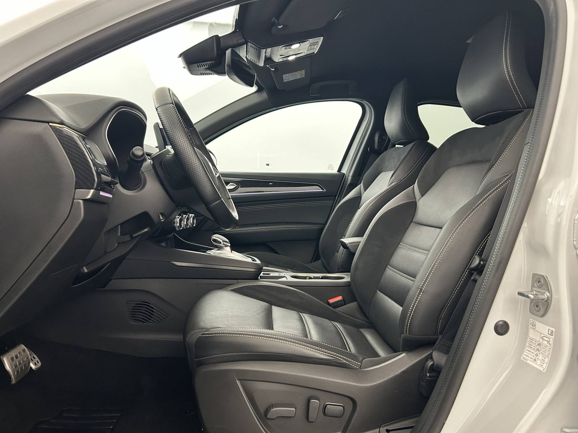 Vente en ligne Renault Arkana  E-Tech hybride 145 - 22 au prix de 22 990 €