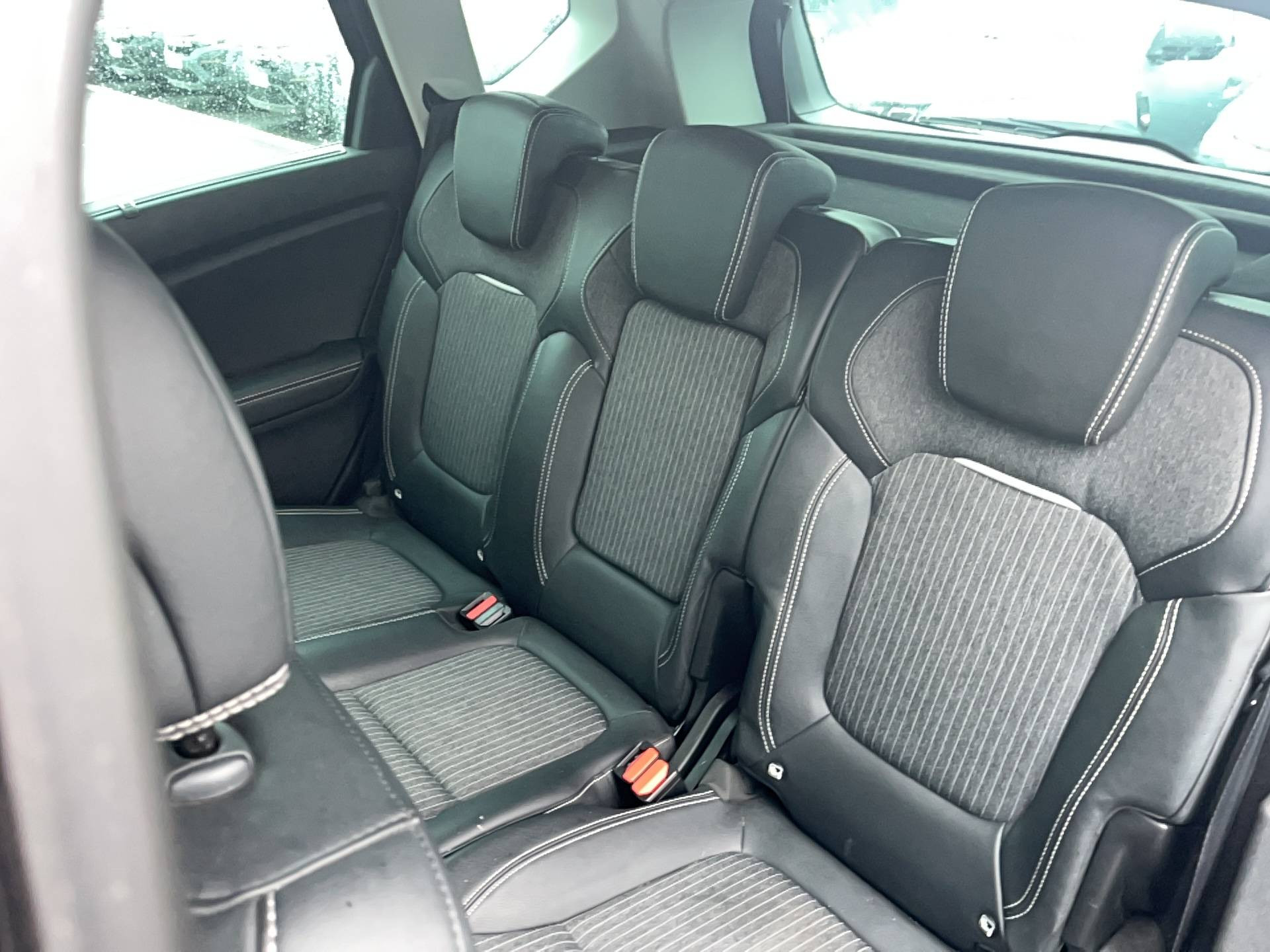 Vente en ligne Renault Scenic 4 Scenic TCe 140 FAP au prix de 19 990 €