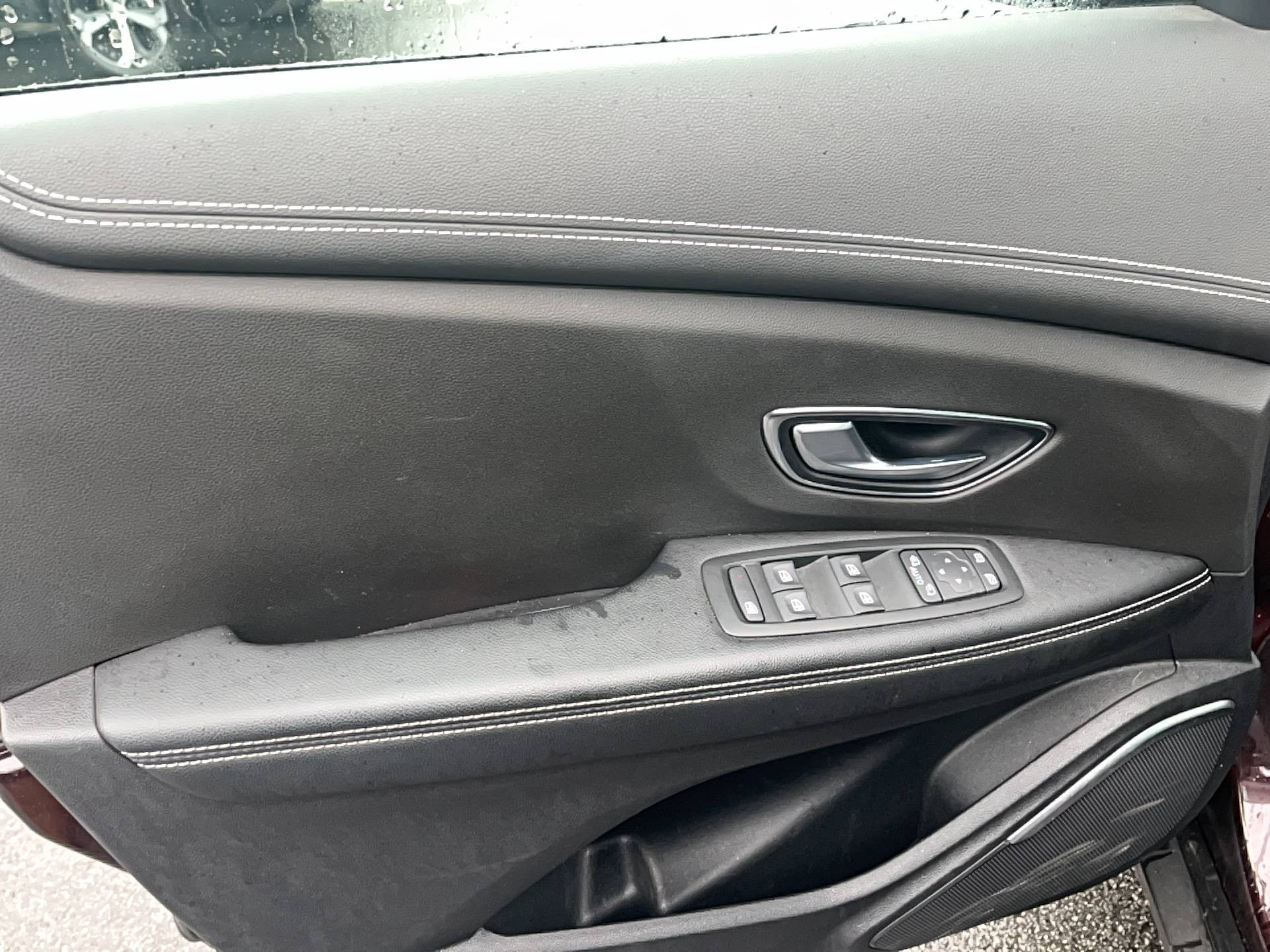 Vente en ligne Renault Scenic 4 Scenic TCe 140 FAP au prix de 19 990 €