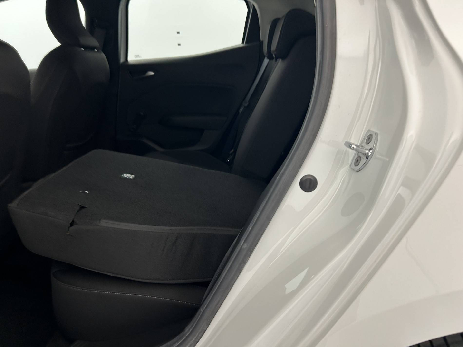 Vente en ligne Renault Clio 5 Clio TCe 90 - 21N au prix de 14 490 €