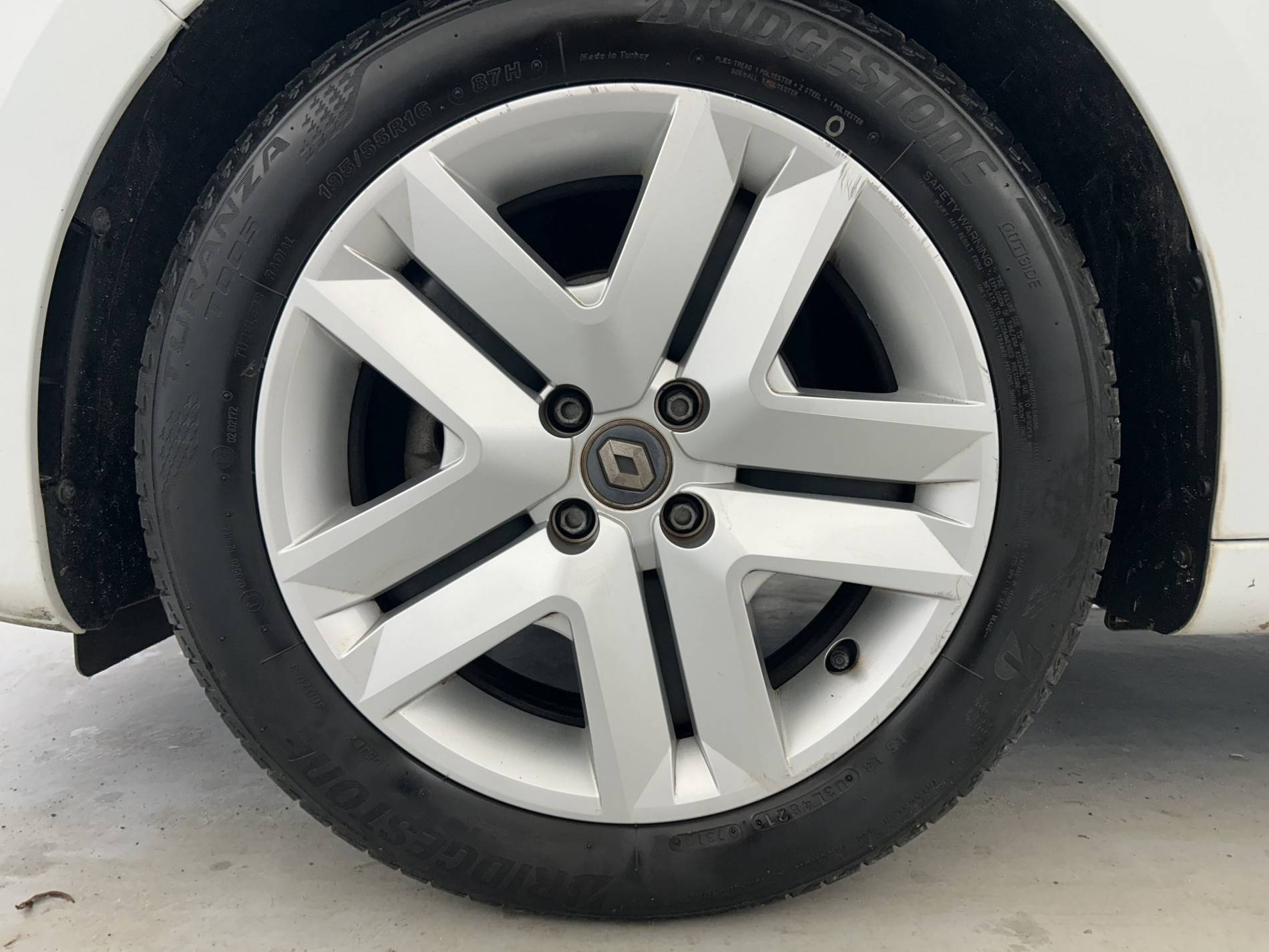 Vente en ligne Renault Clio 5 Clio TCe 90 - 21N au prix de 14 490 €