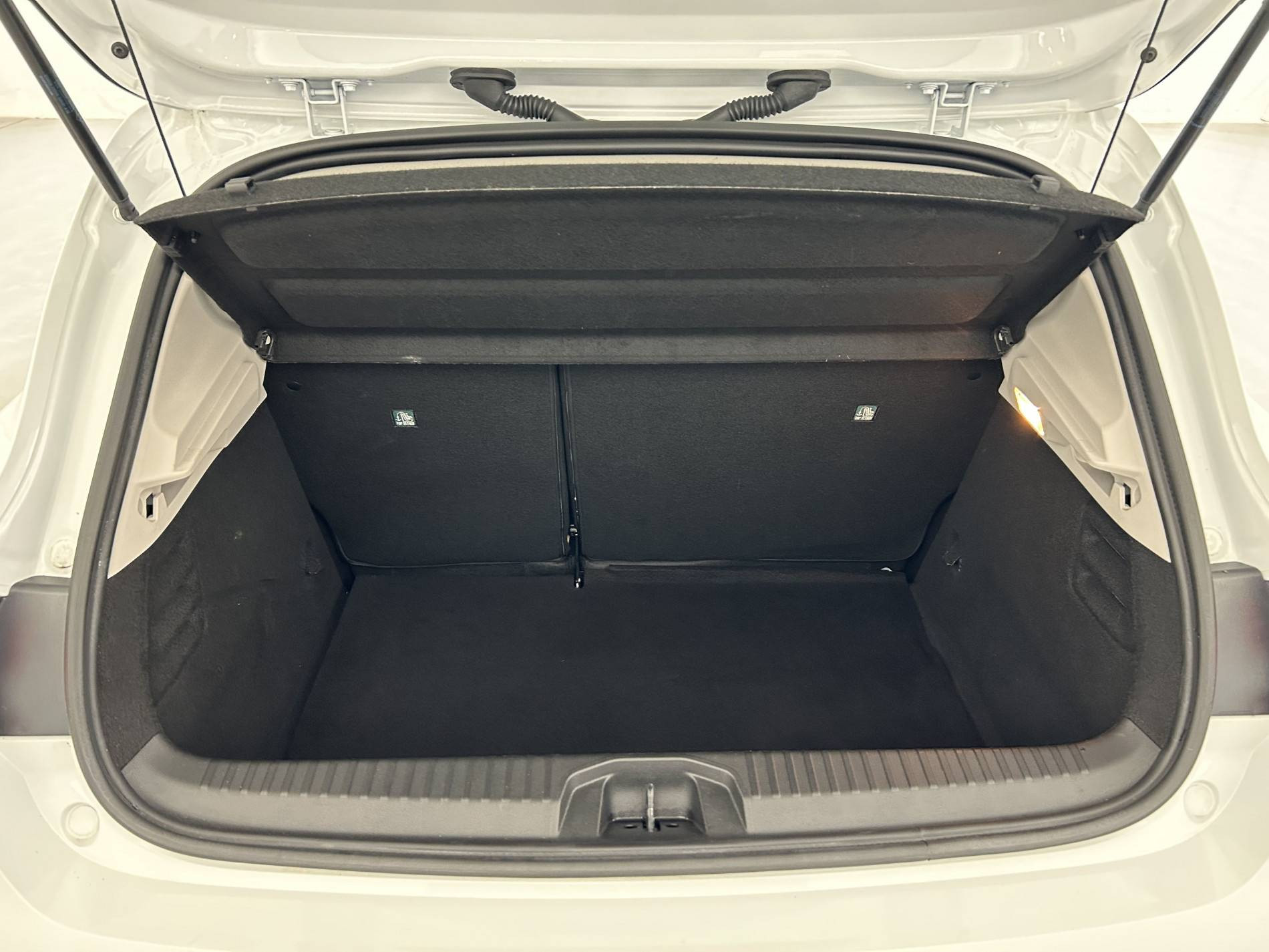 Vente en ligne Renault Clio 5 Clio TCe 90 - 21N au prix de 14 490 €