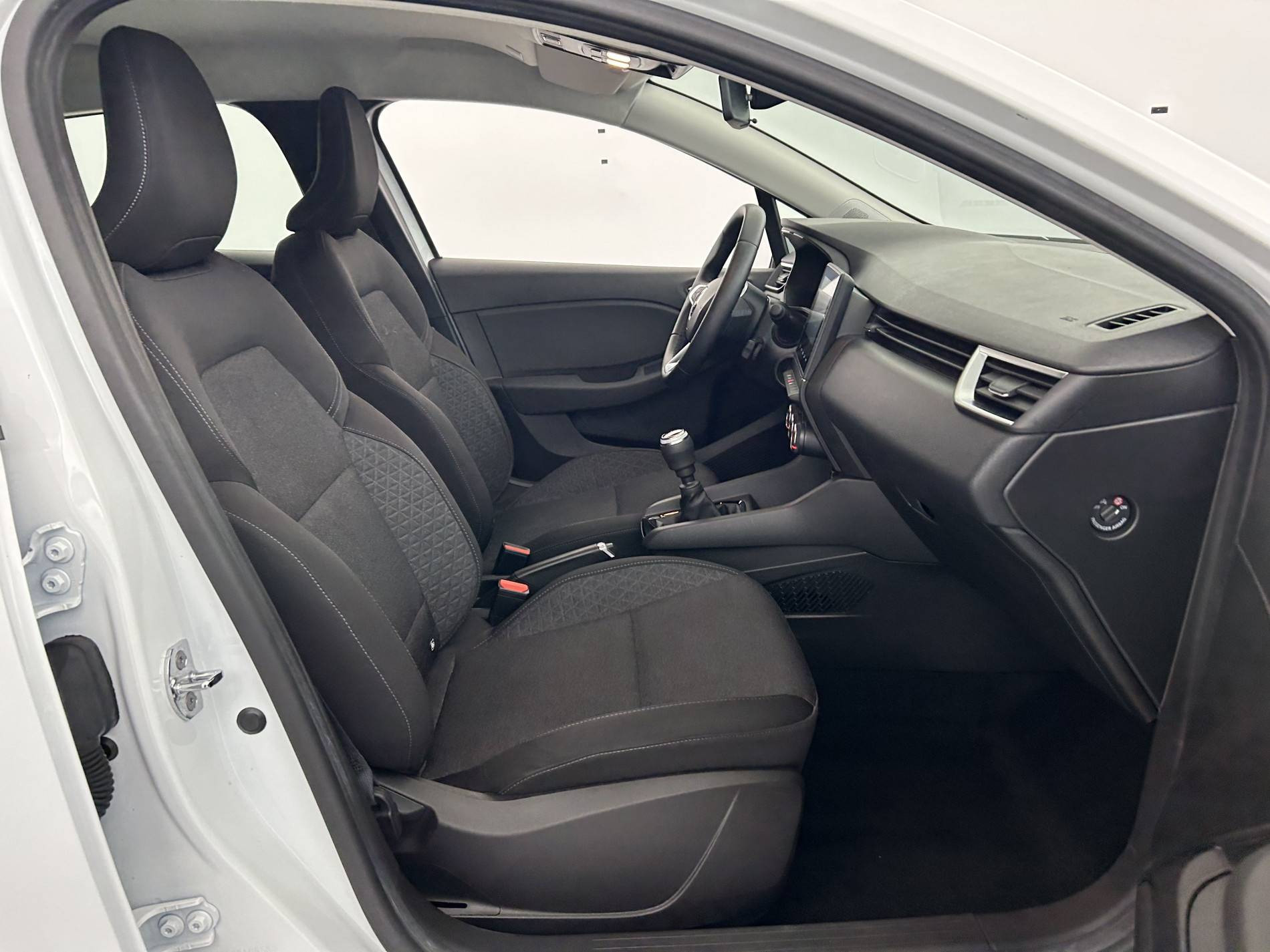 Vente en ligne Renault Clio 5 Clio TCe 90 - 21N au prix de 14 490 €