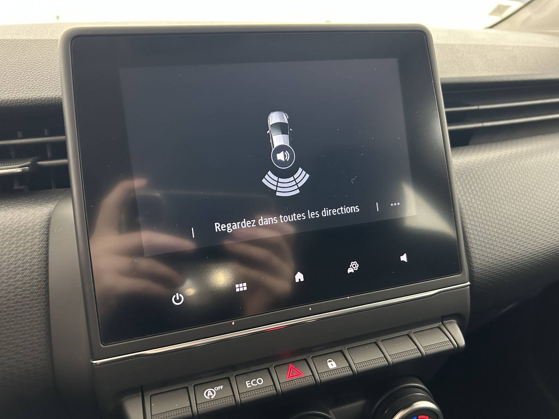 Vente en ligne Renault Clio 5 Clio TCe 90 - 21N au prix de 14 490 €