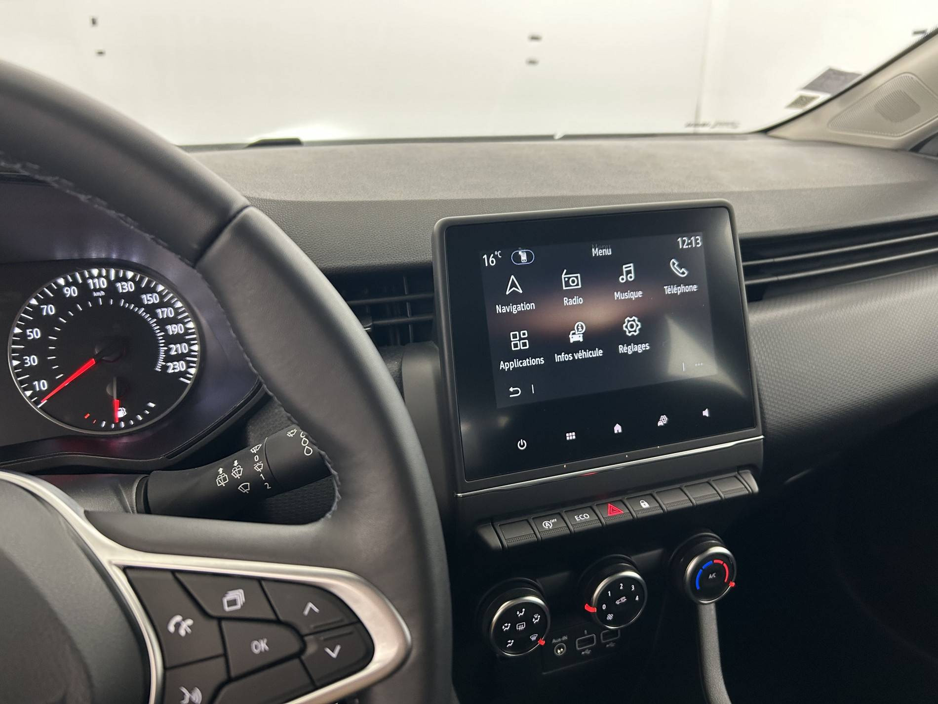 Vente en ligne Renault Clio 5 Clio TCe 90 - 21N au prix de 14 490 €