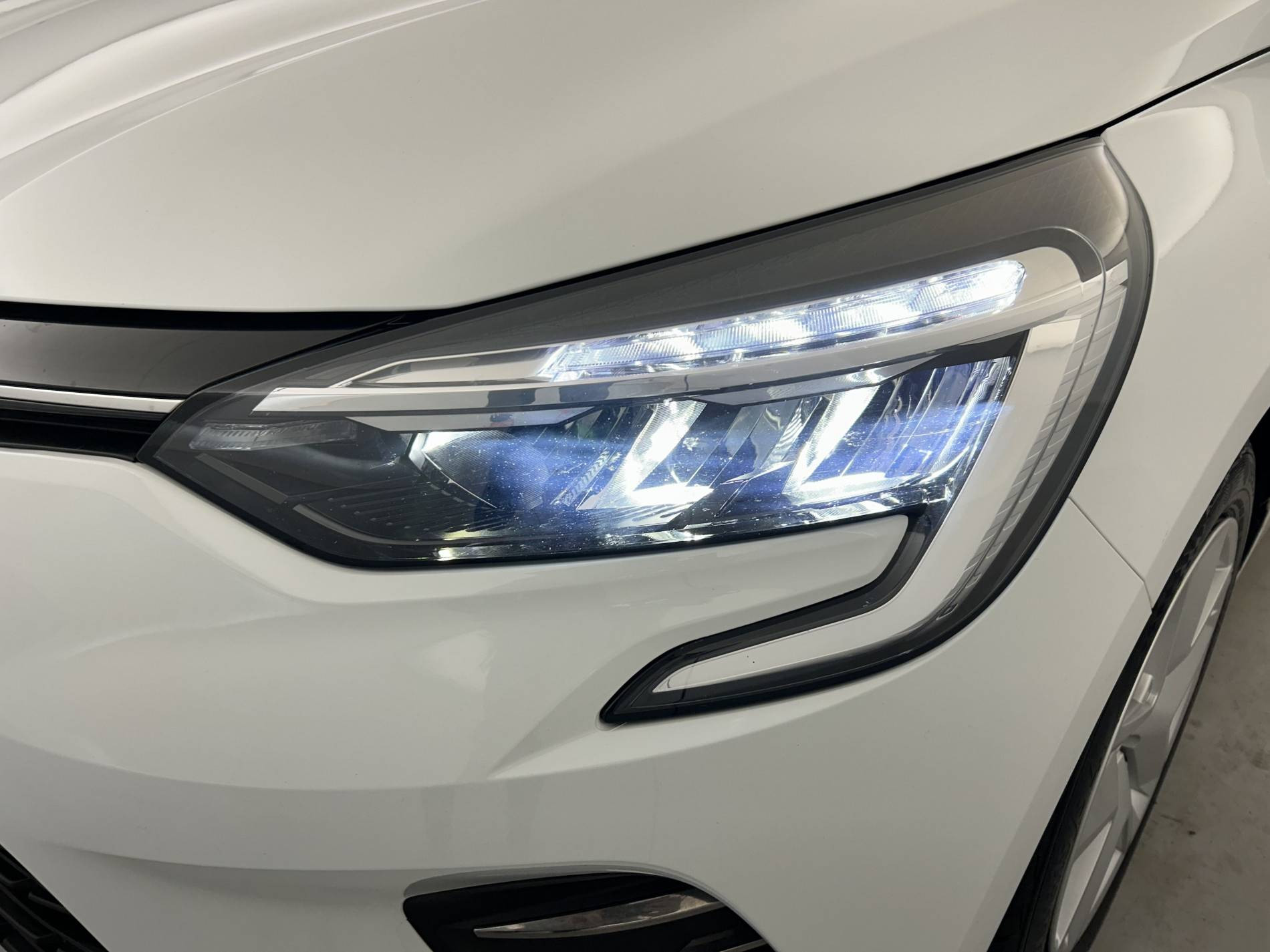 Vente en ligne Renault Clio 5 Clio SCe 65 - 21N au prix de 12 990 €