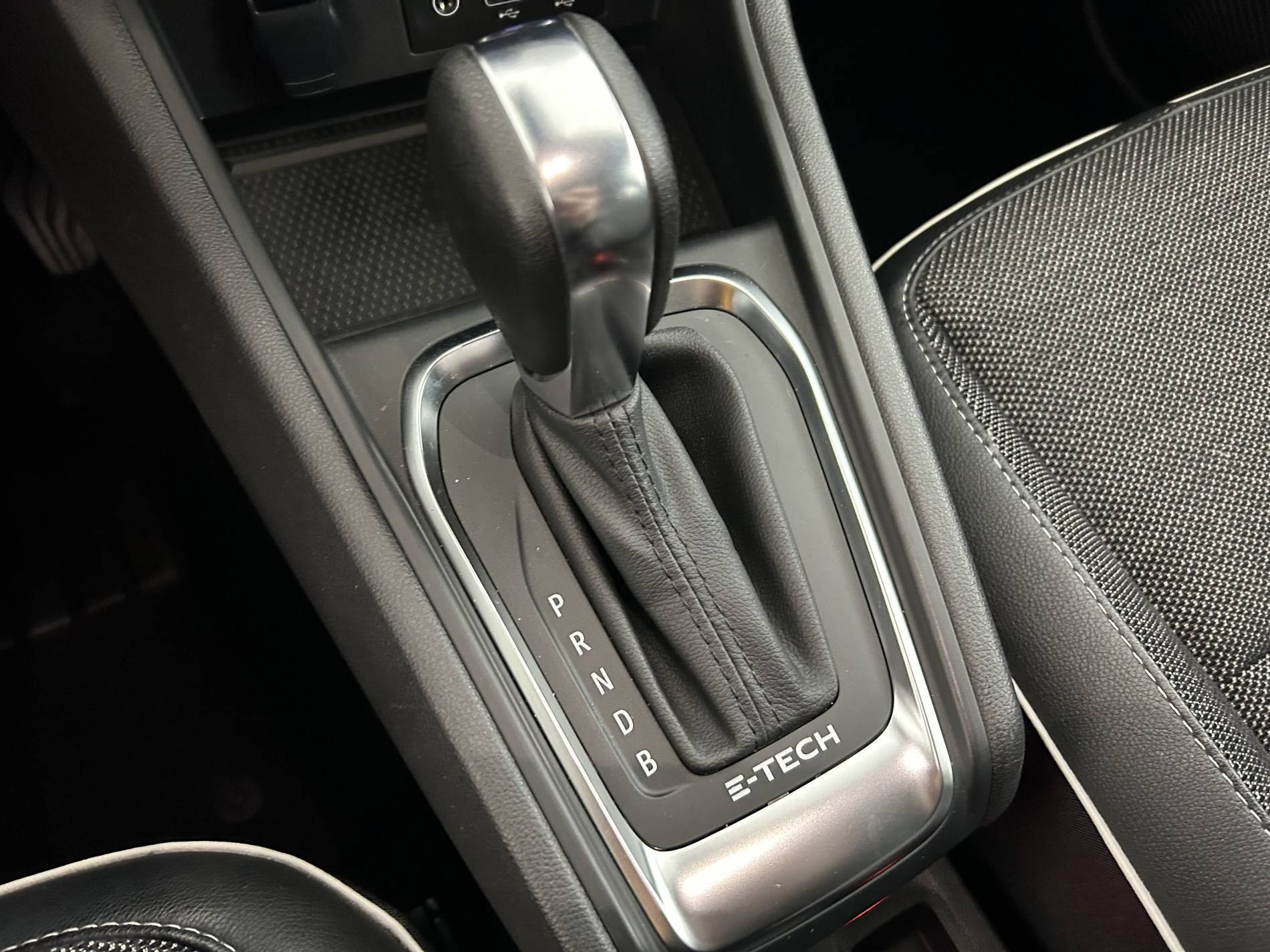 Vente en ligne Renault Captur  E-Tech full hybrid 145 au prix de 20 490 €