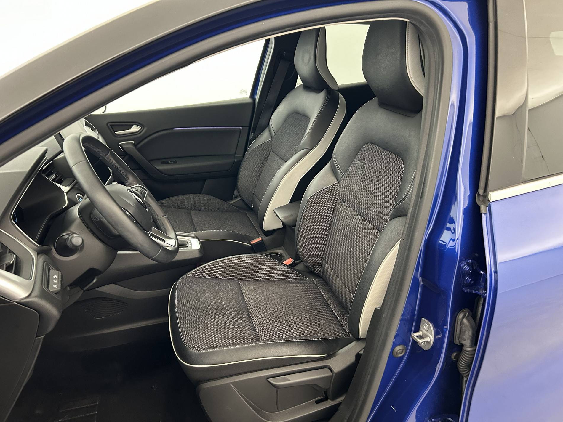 Vente en ligne Renault Captur  E-Tech full hybrid 145 au prix de 20 490 €