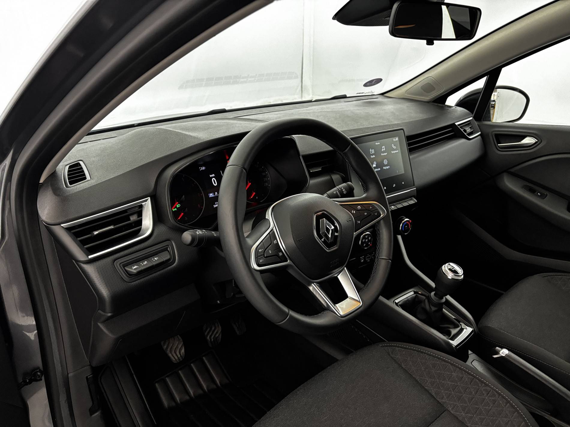 Vente en ligne Renault Clio 5 Clio TCe 90 au prix de 16 490 €