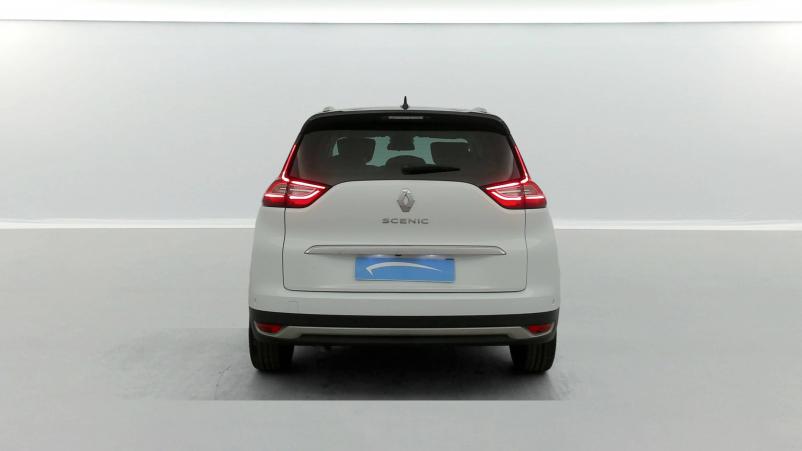 Vente en ligne Renault Grand Scenic 4 Grand Scenic TCe 140 EDC au prix de 25 990 €